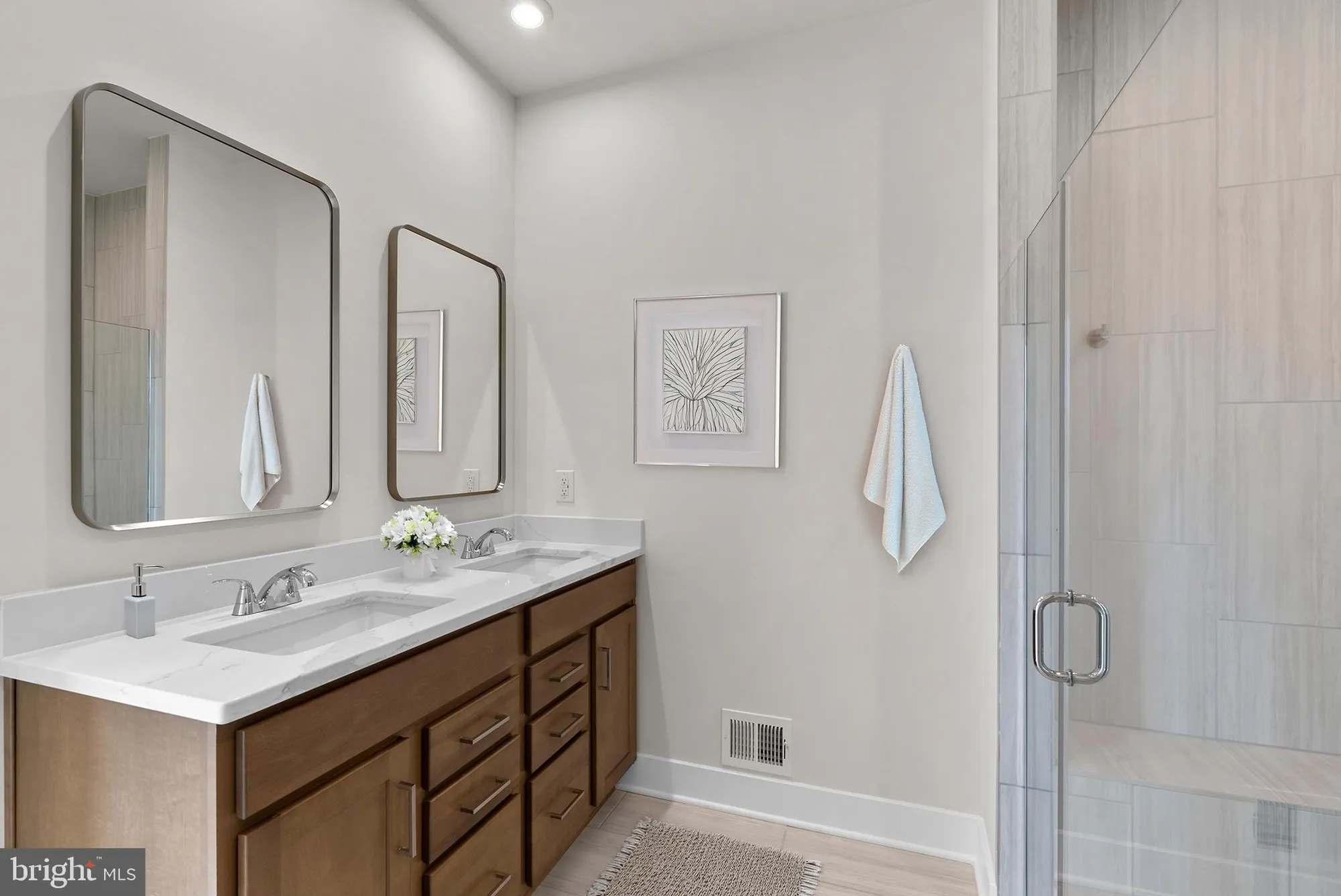 Property Slideshow image 7 of 49 | 44506 lowestoft sq, Ashburn, VA, 20147