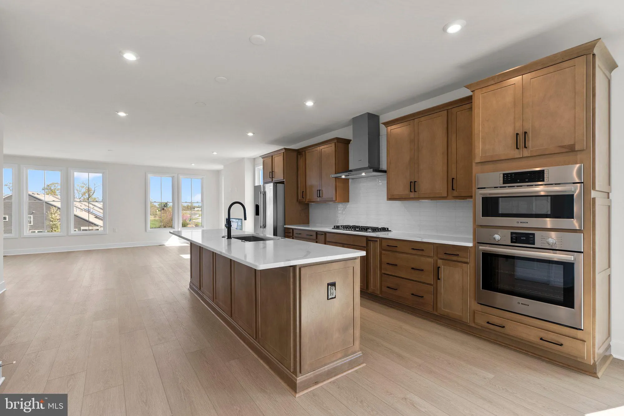 Property Slideshow image 10 of 49 | 44506 lowestoft sq, Ashburn, VA, 20147