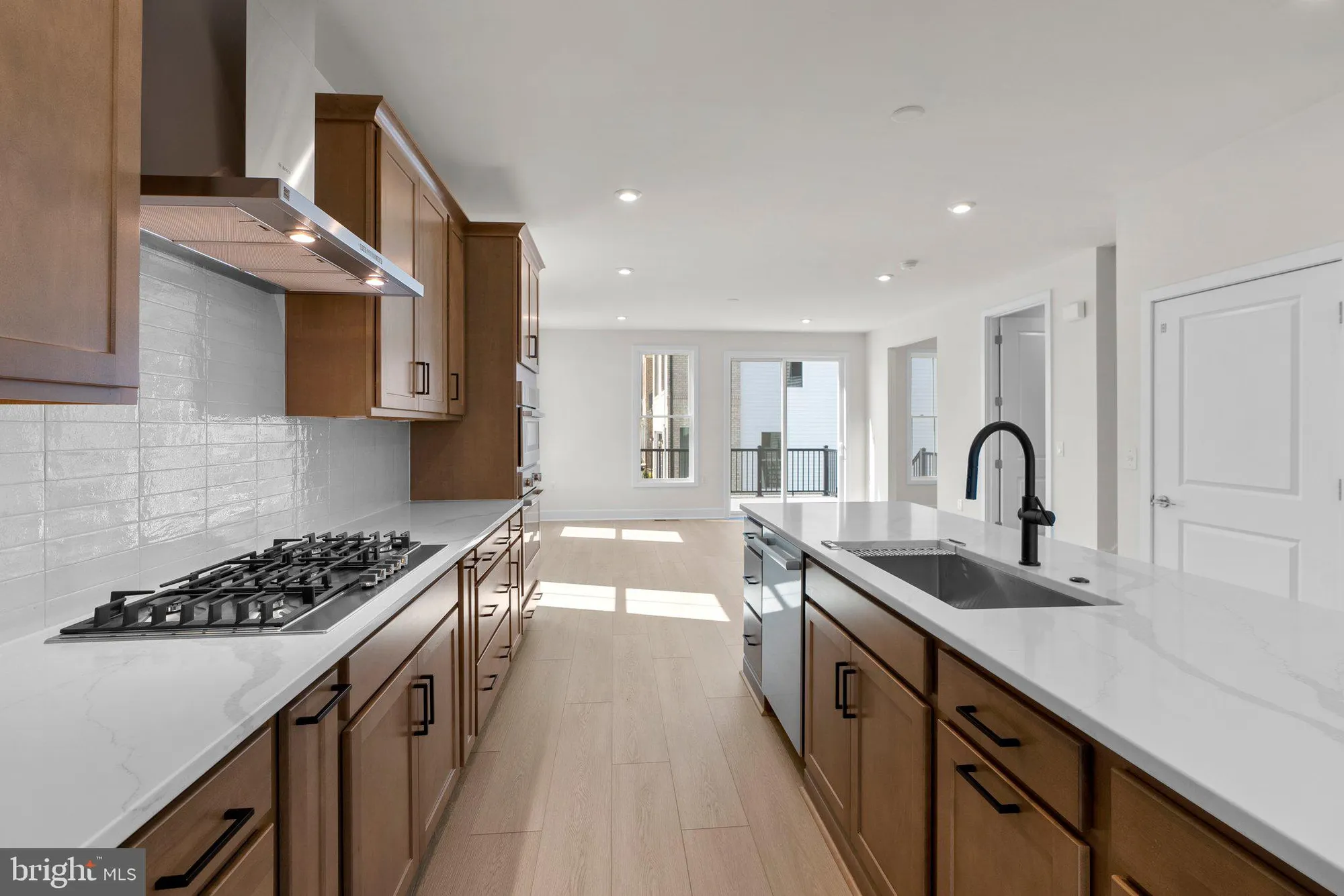 Property Slideshow image 13 of 49 | 44506 lowestoft sq, Ashburn, VA, 20147