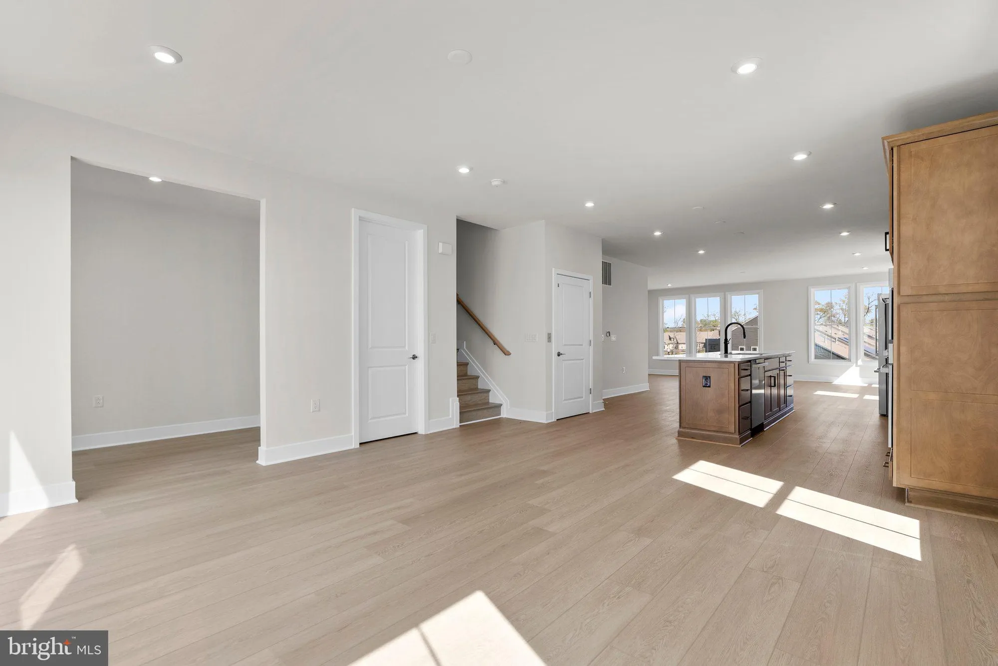 Property Slideshow image 21 of 49 | 44506 lowestoft sq, Ashburn, VA, 20147