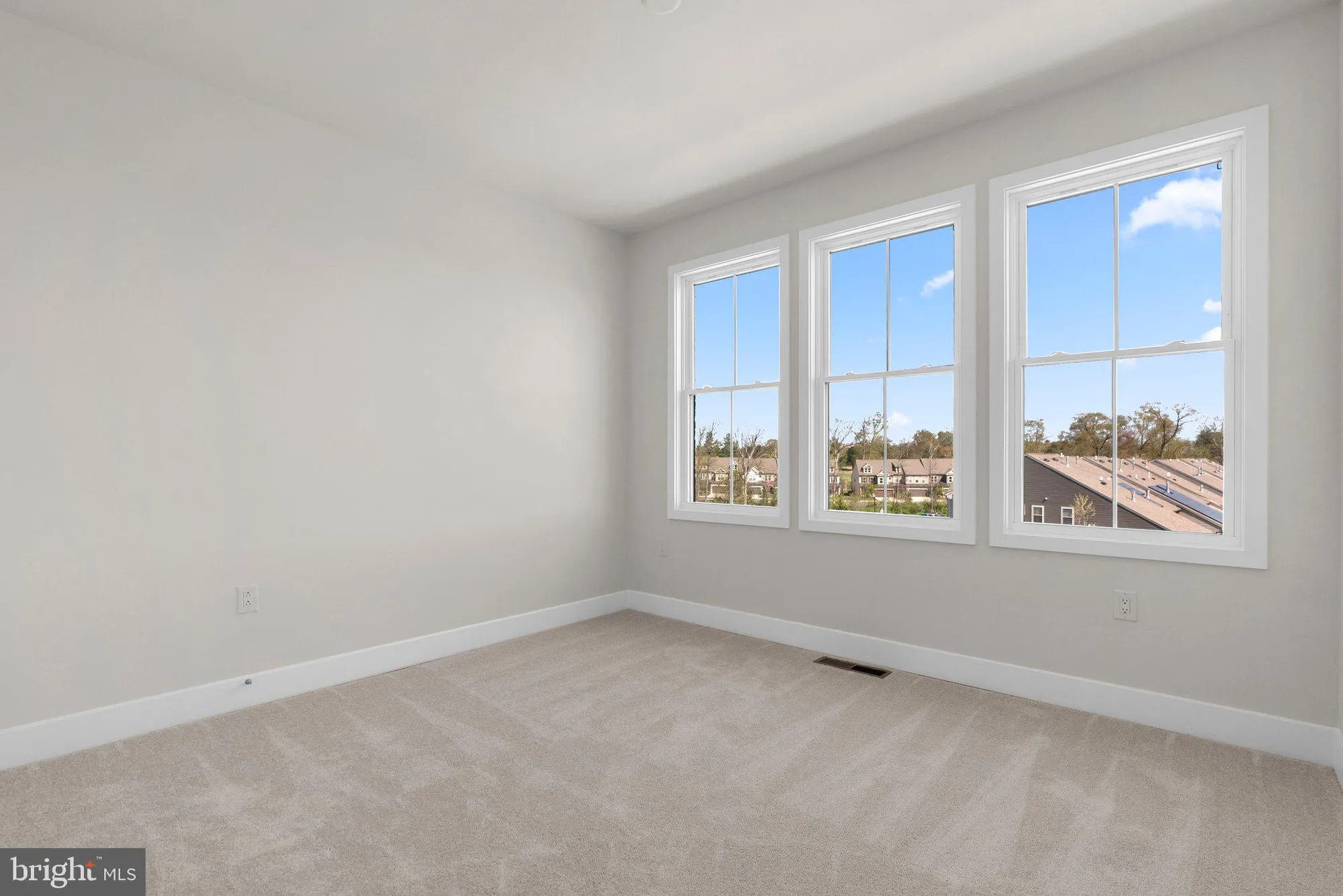 Property Slideshow image 30 of 49 | 44506 lowestoft sq, Ashburn, VA, 20147