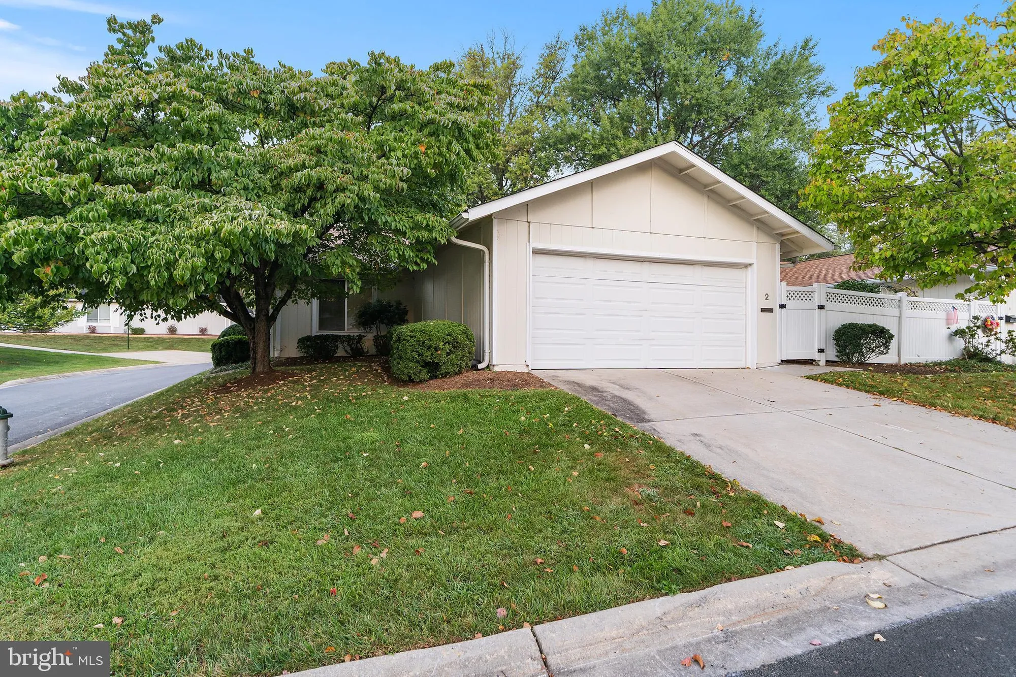 Property Slideshow image 4 of 24 | 2 finsbury park ct # 47-a, Silver Spring, MD, 20906