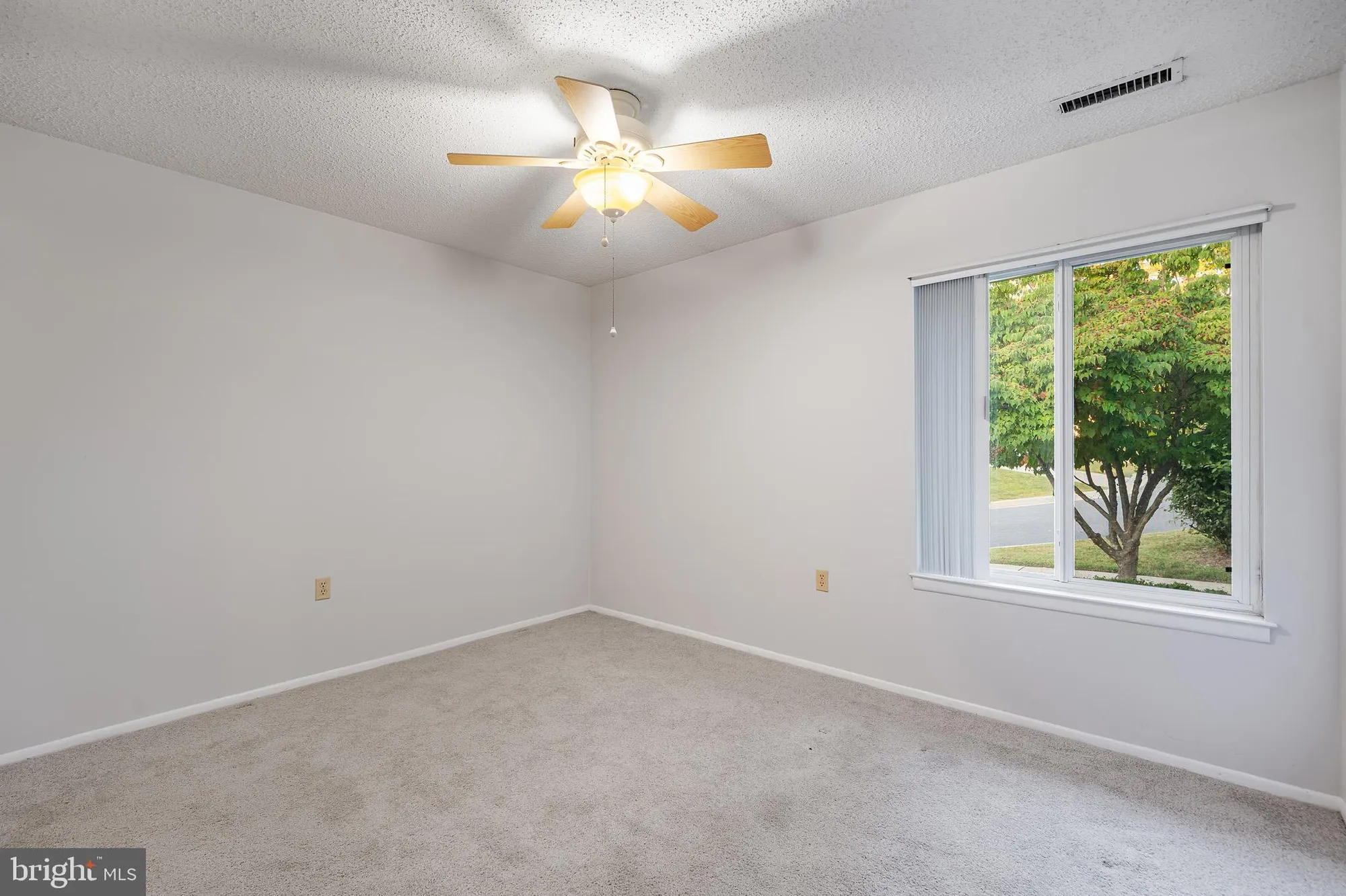 Property Slideshow image 19 of 24 | 2 finsbury park ct # 47-a, Silver Spring, MD, 20906