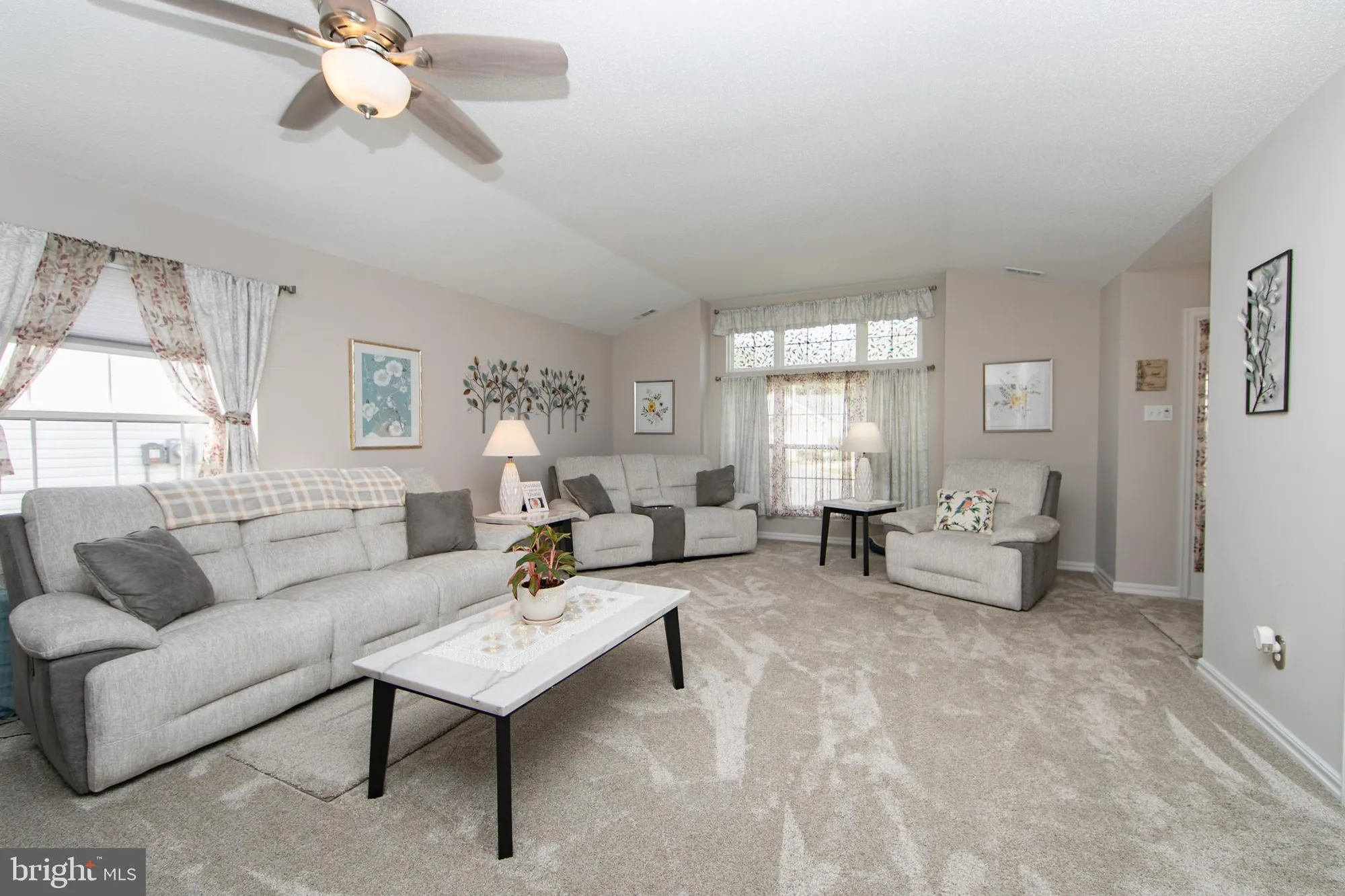 Property Slideshow image 9 of 34 | 516 saint martin ct, Williamstown, NJ, 08094