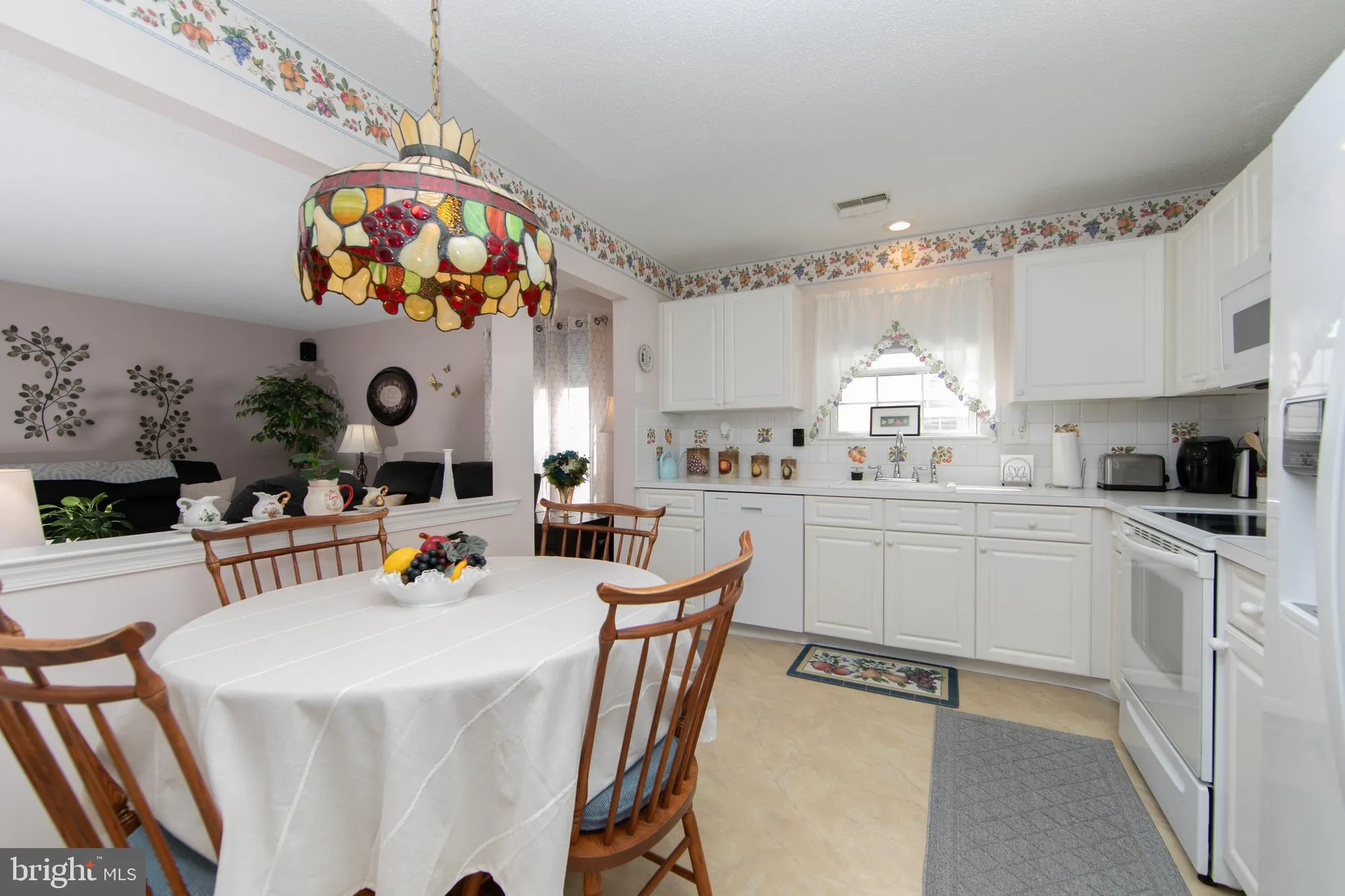 Property Slideshow image 11 of 34 | 516 saint martin ct, Williamstown, NJ, 08094