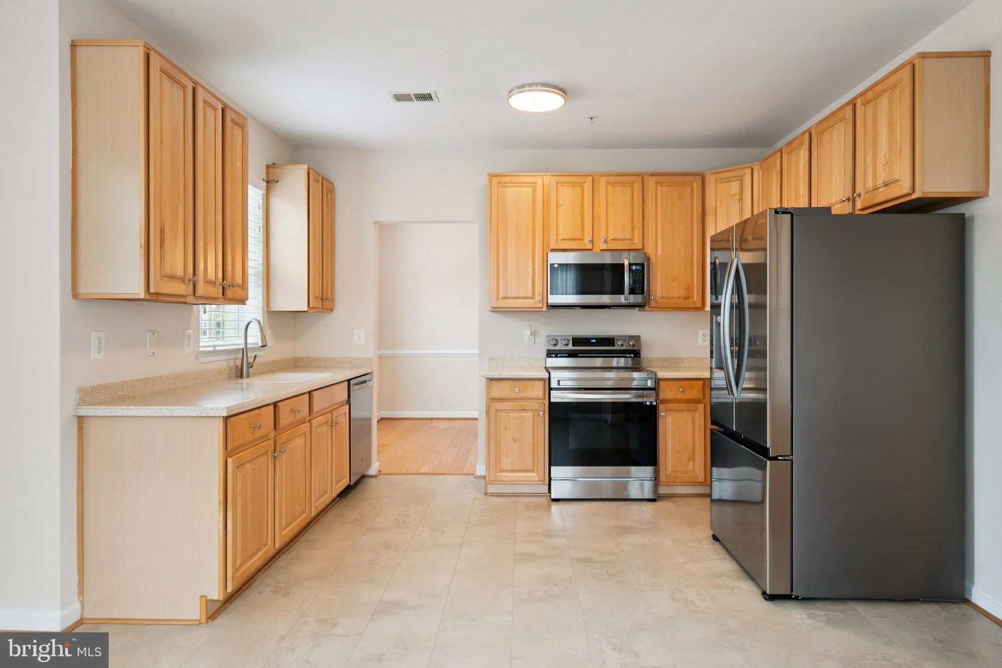 Property Slideshow image 8 of 32 | 8608 wandering fox trl 303, Odenton, MD, 21113