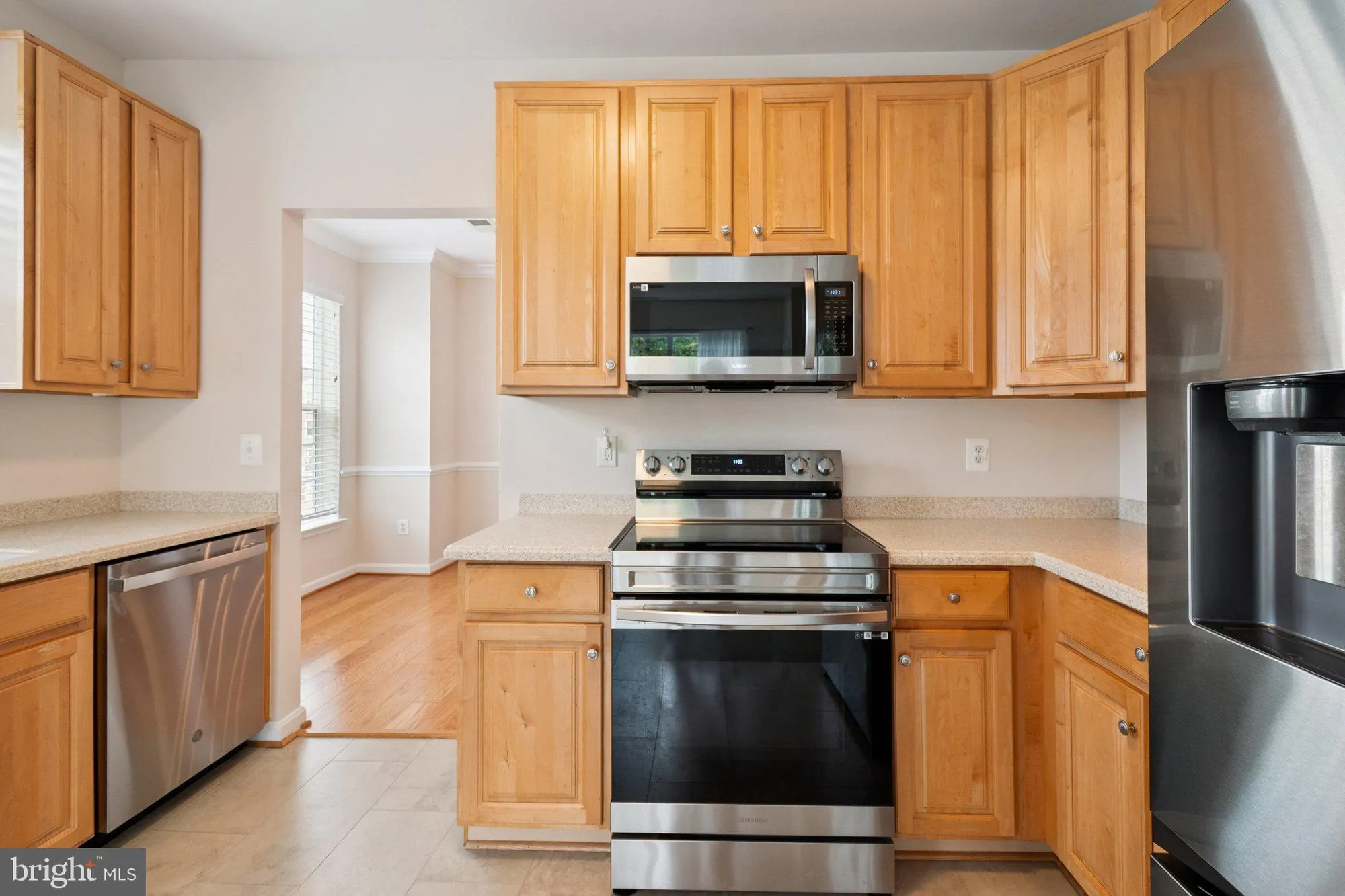 Property Slideshow image 9 of 32 | 8608 wandering fox trl 303, Odenton, MD, 21113