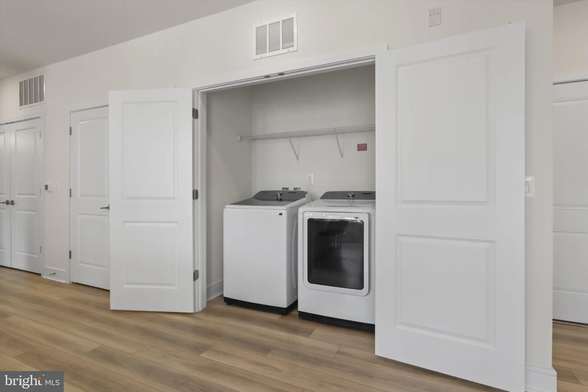 Property Slideshow image 11 of 49 | 23688 bolton crescent ter apt 204, Ashburn, VA, 20148