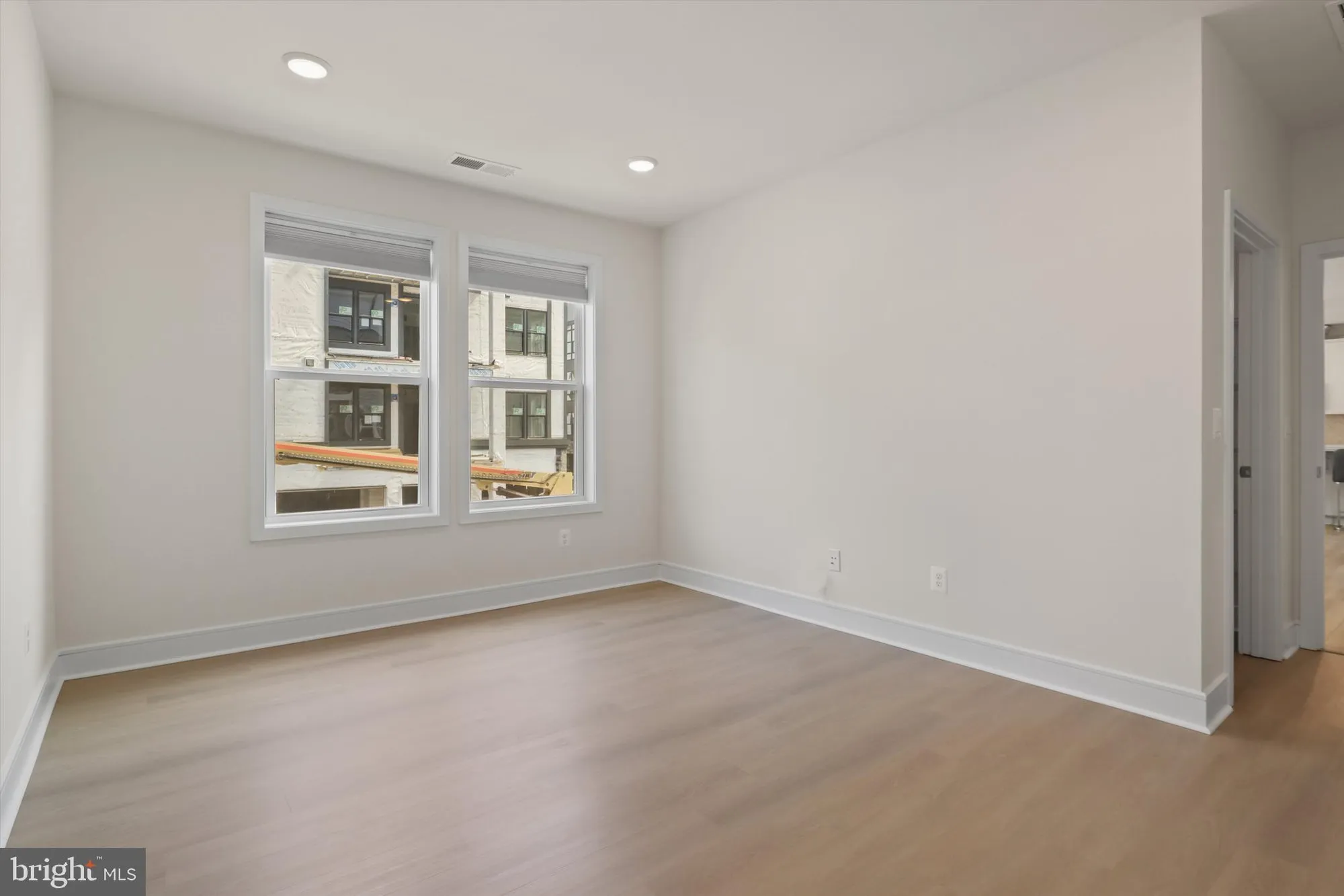 Property Slideshow image 19 of 49 | 23688 bolton crescent ter apt 204, Ashburn, VA, 20148