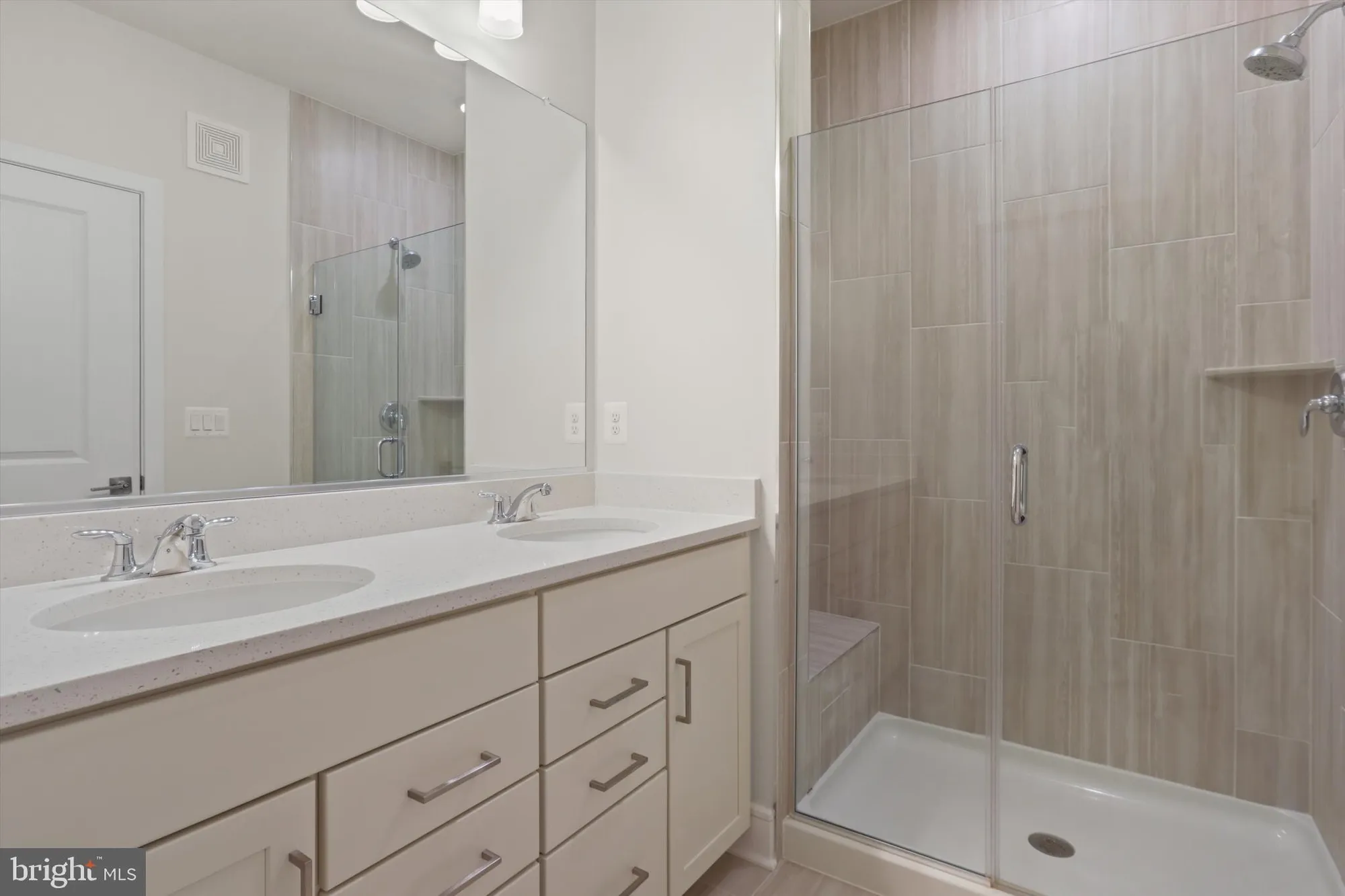 Property Slideshow image 22 of 49 | 23688 bolton crescent ter apt 204, Ashburn, VA, 20148