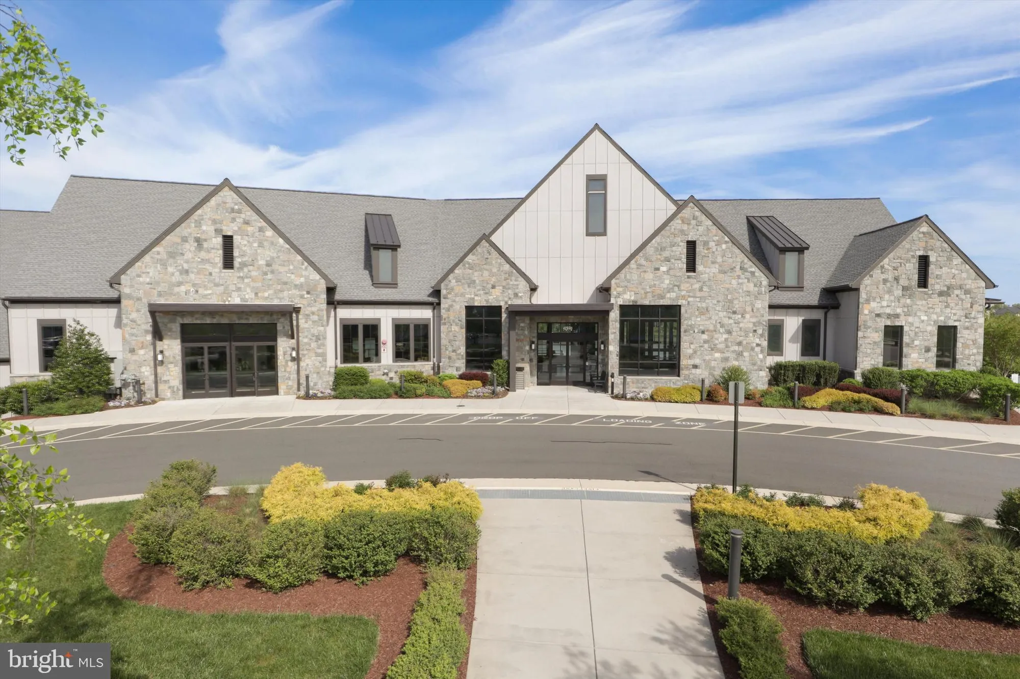 Property Slideshow image 32 of 49 | 23688 bolton crescent ter apt 204, Ashburn, VA, 20148