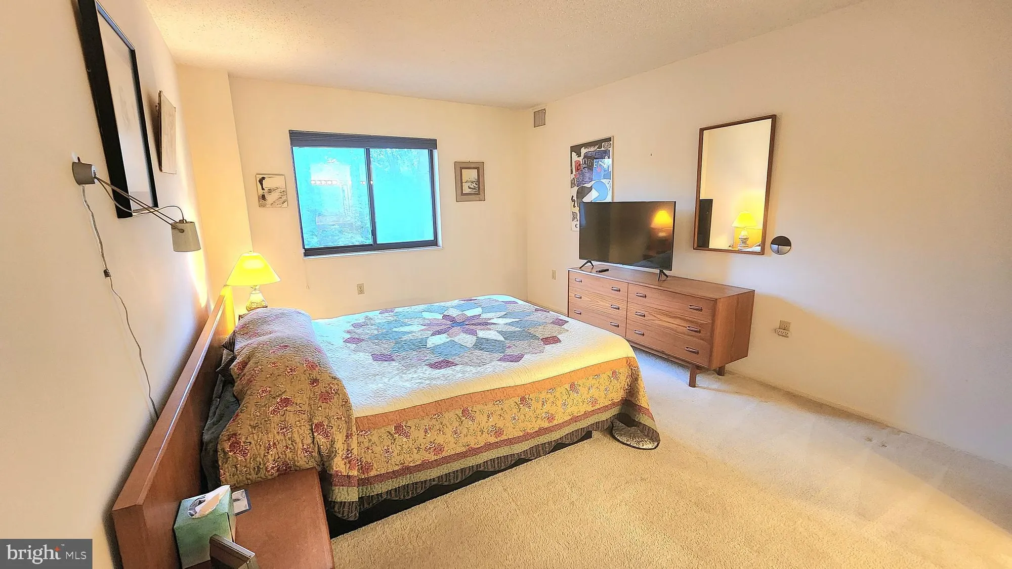 Property Slideshow image 13 of 37 | 15101 interlachen dr 1-315, Silver Spring, MD, 20906