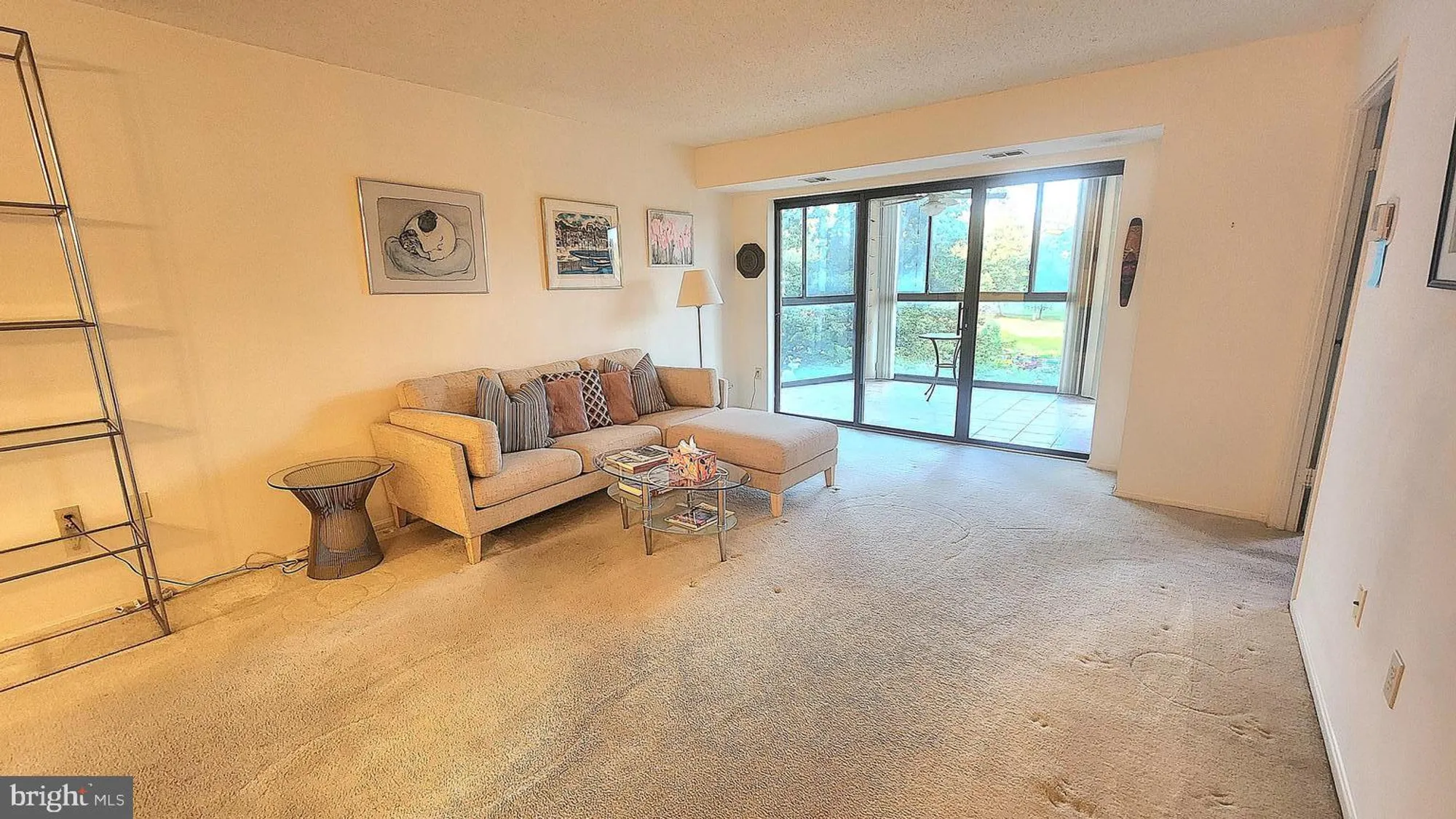 Property Slideshow image 6 of 37 | 15101 interlachen dr 1-315, Silver Spring, MD, 20906