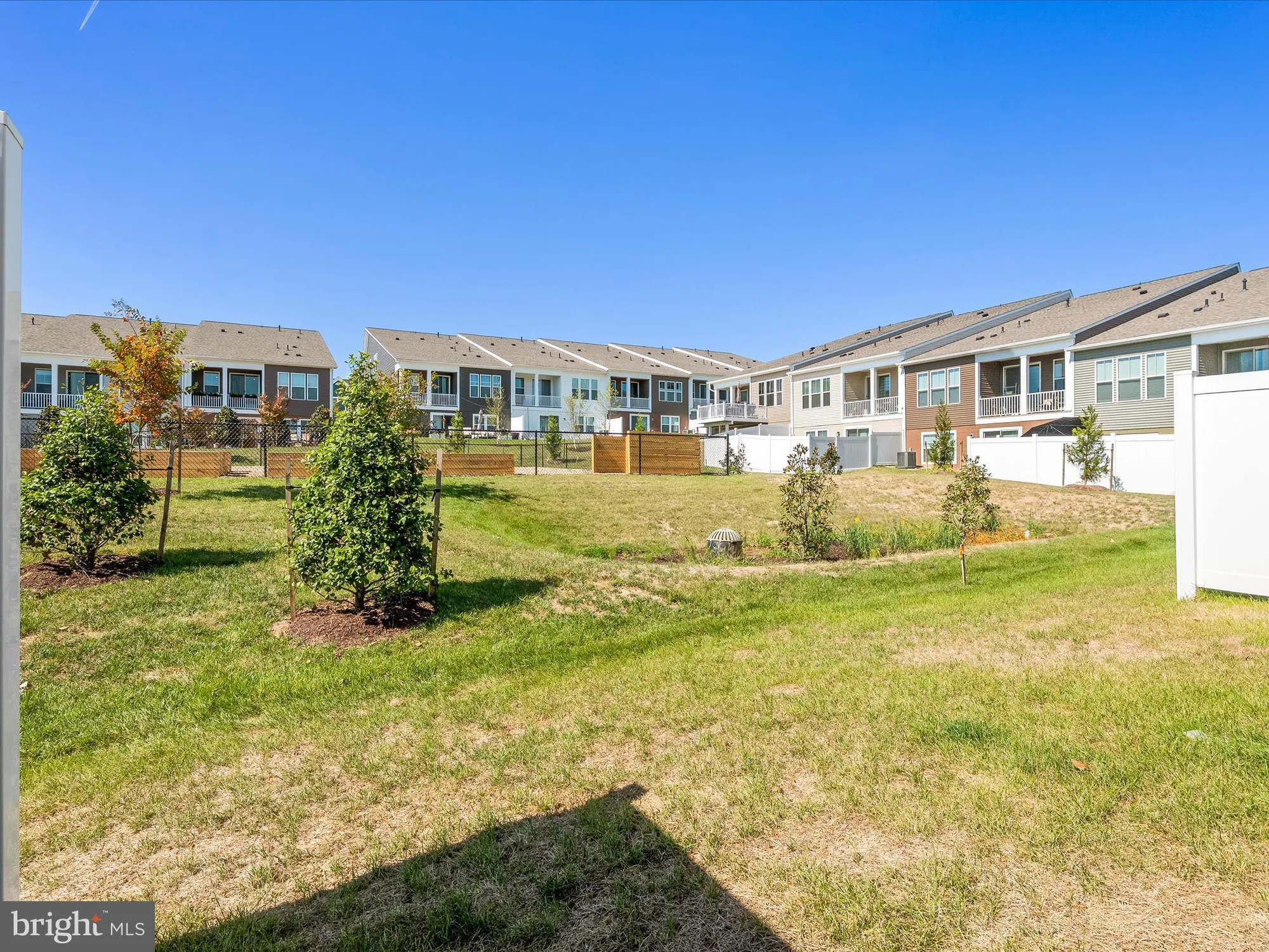 Property Slideshow image 32 of 45 | 13444 petrel st, Clarksburg, MD, 20871