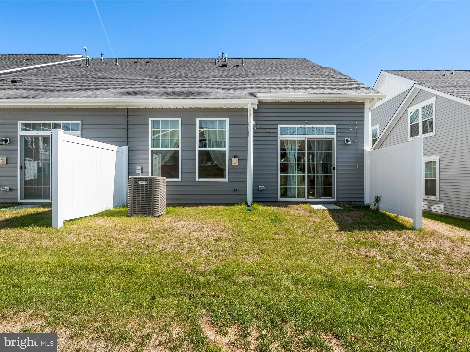 Property Slideshow image 33 of 45 | 13444 petrel st, Clarksburg, MD, 20871