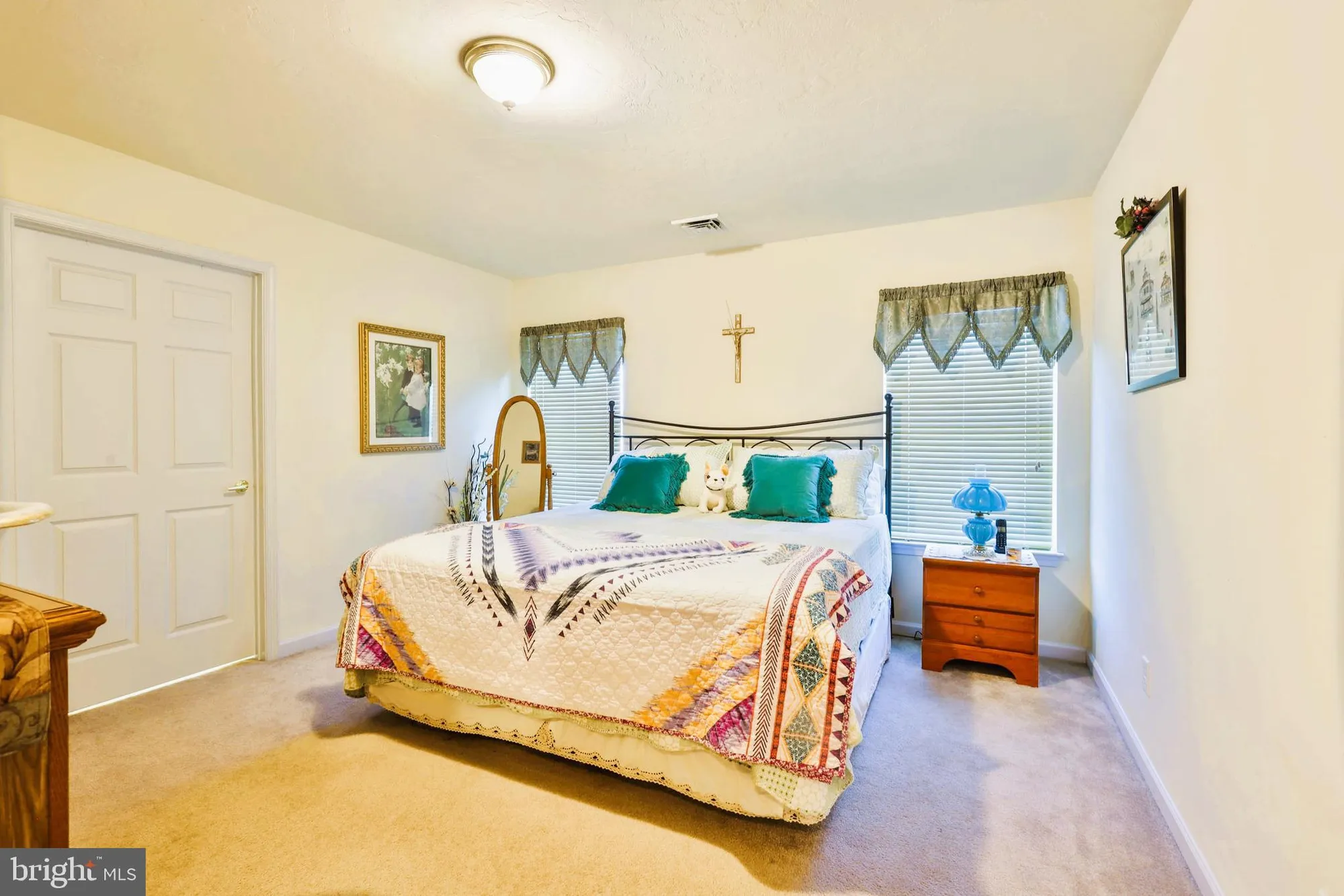 Property Slideshow image 22 of 45 | 21 lantern ln, Shippensburg, PA, 17257