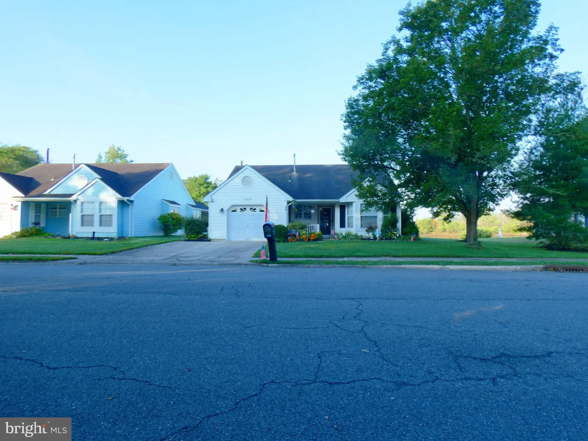 Property Slideshow image 4 of 31 | 407 lexington dr, Little Egg Harbor Twp, NJ, 08087