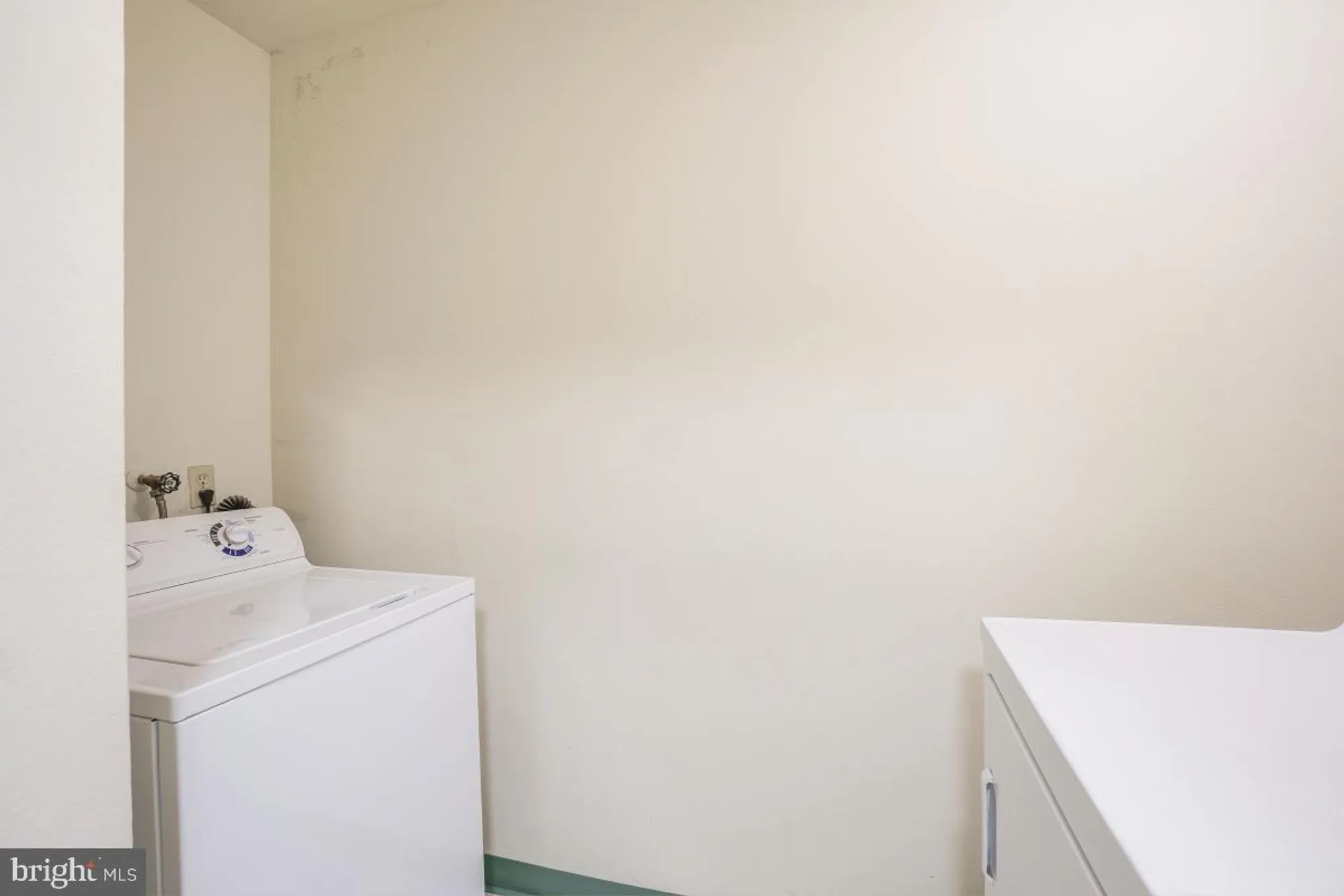 Property Slideshow image 23 of 31 | 3630 gleneagles dr 8-2b, Silver Spring, MD, 20906