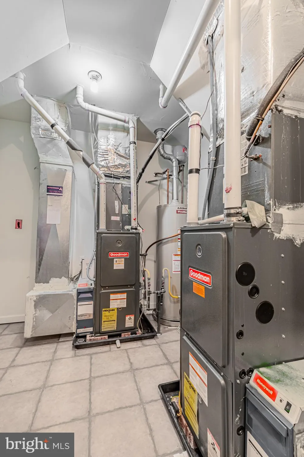 Property Slideshow image 15 of 24 | 18 lewis dr, Mays Landing, NJ, 08330