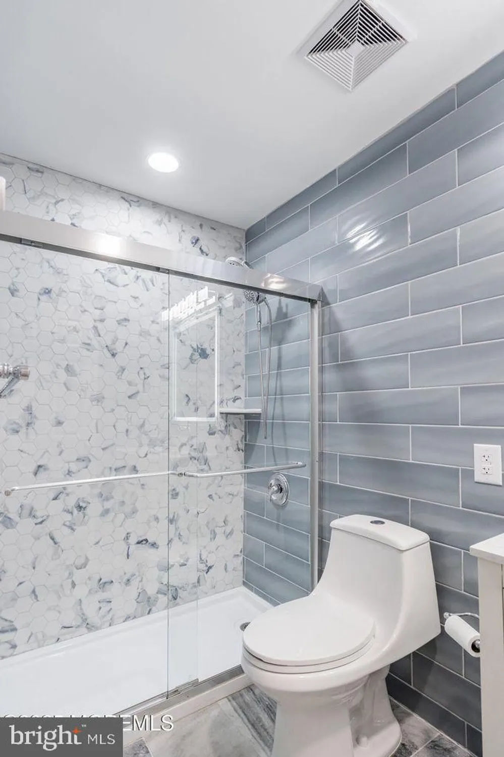 Property Slideshow image 11 of 23 | 7 drake st b, Whiting, NJ, 08759