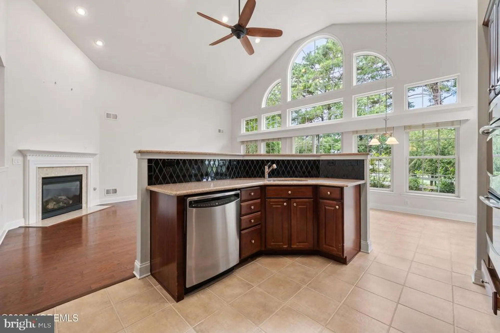Property Slideshow image 16 of 38 | 38 point pleasant ln, Waretown, NJ, 08758