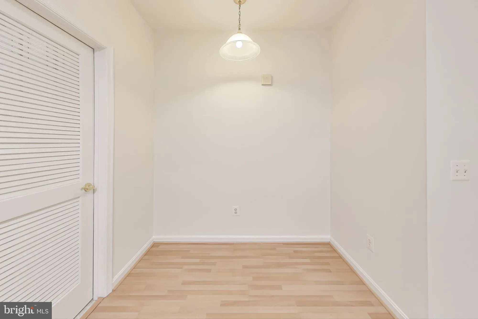 Property Slideshow image 15 of 41 | 13801 belle chasse blvd 212, Laurel, MD, 20707