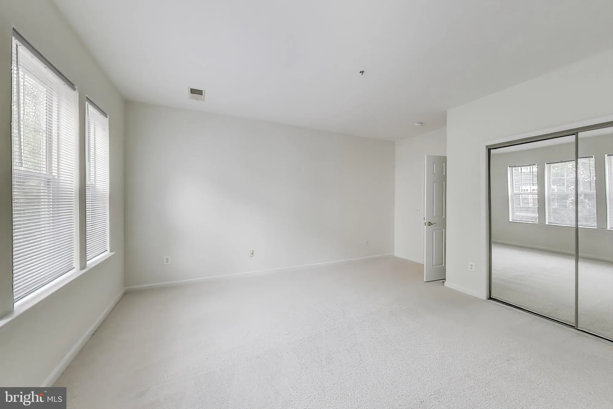 Property Slideshow image 22 of 41 | 13801 belle chasse blvd 212, Laurel, MD, 20707