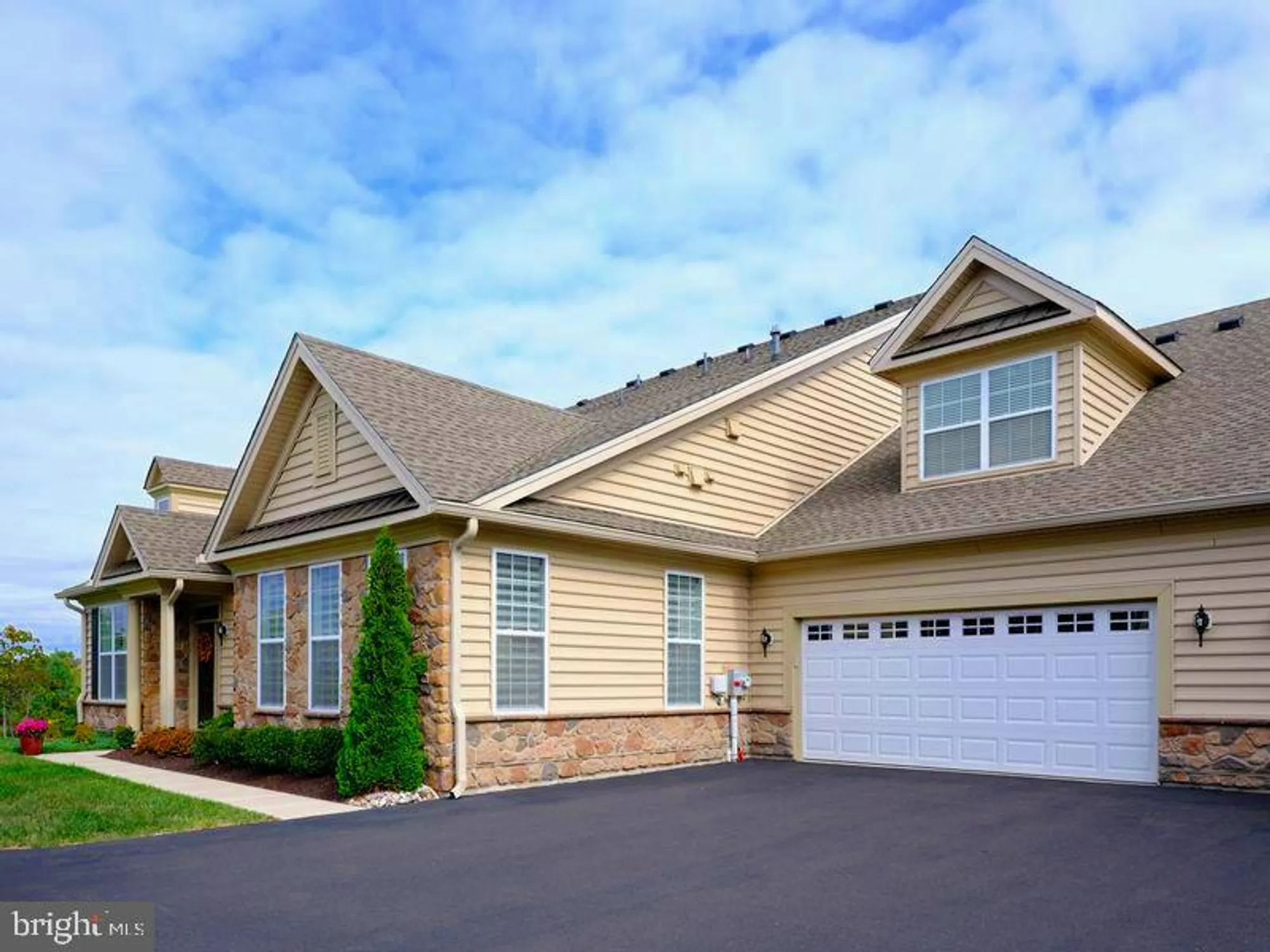 Property Slideshow image 25 of 36 | 3267 bushwood dr, Perkasie, PA, 18944