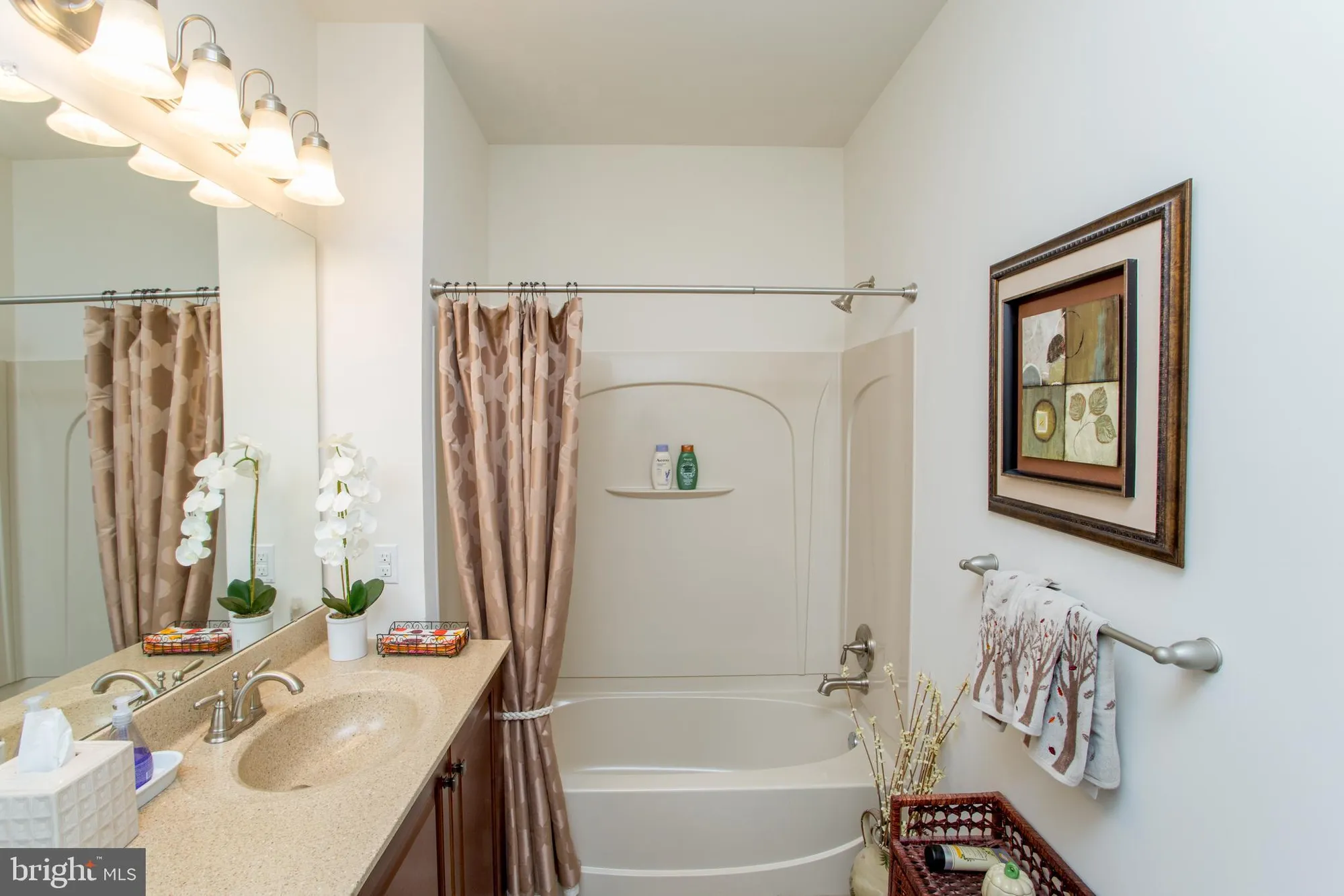 Property Slideshow image 29 of 41 | 4219 meridian blvd, Warrington, PA, 18976