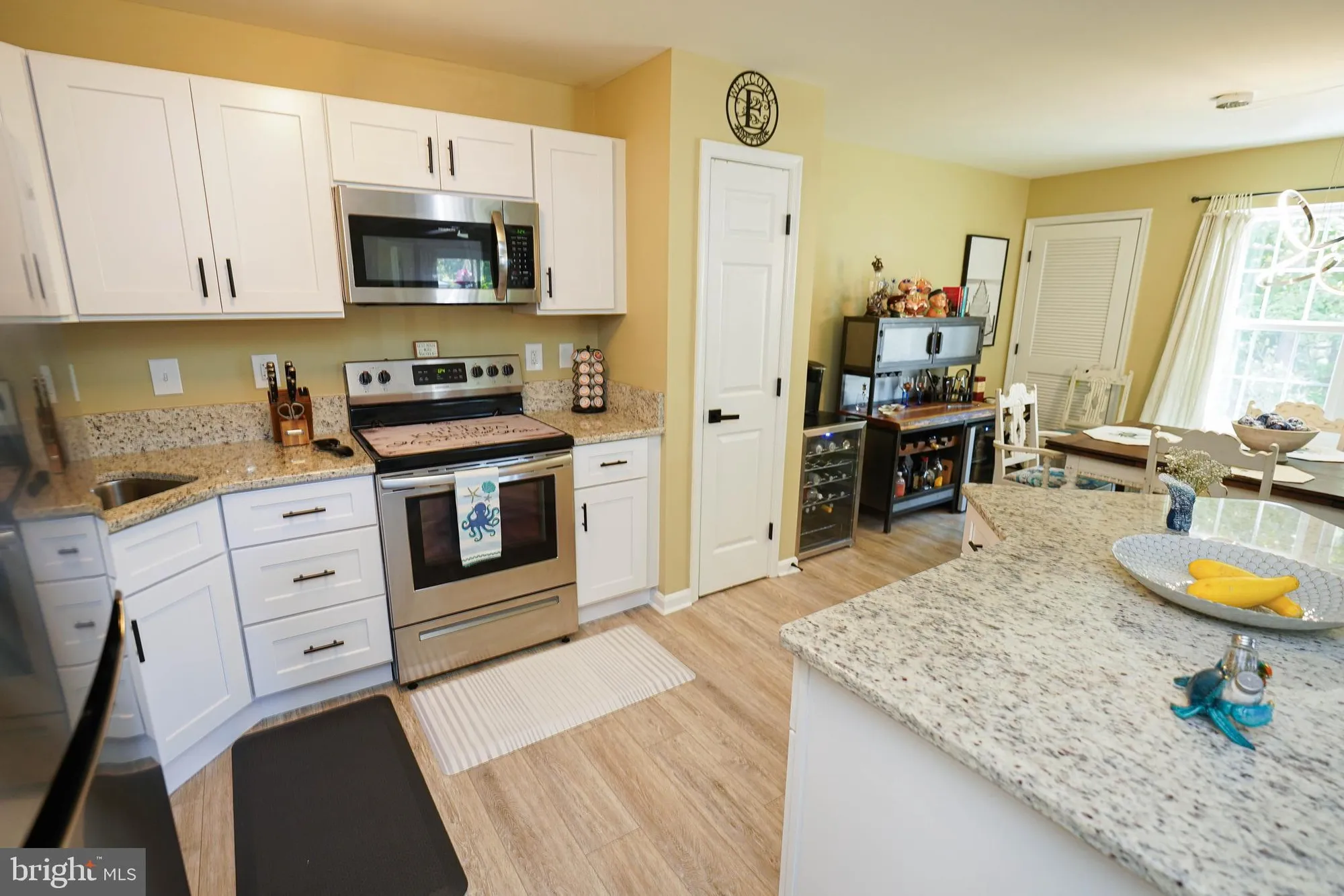 Property Slideshow image 12 of 47 | 11421 manklin creek rd unit 4, Berlin, MD, 21811