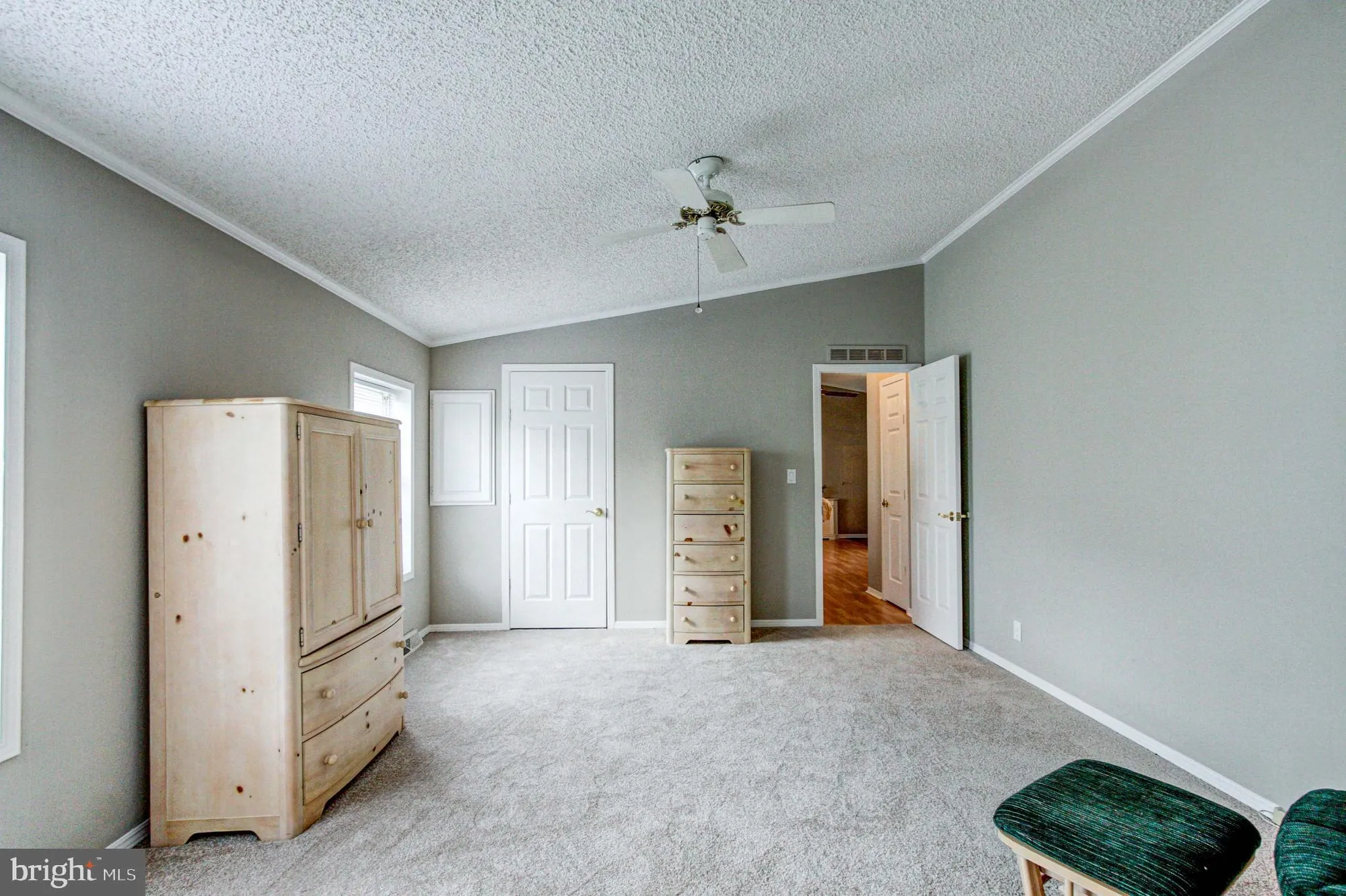 Property Slideshow image 21 of 38 | 147 raven ct, New Hope, PA, 18938