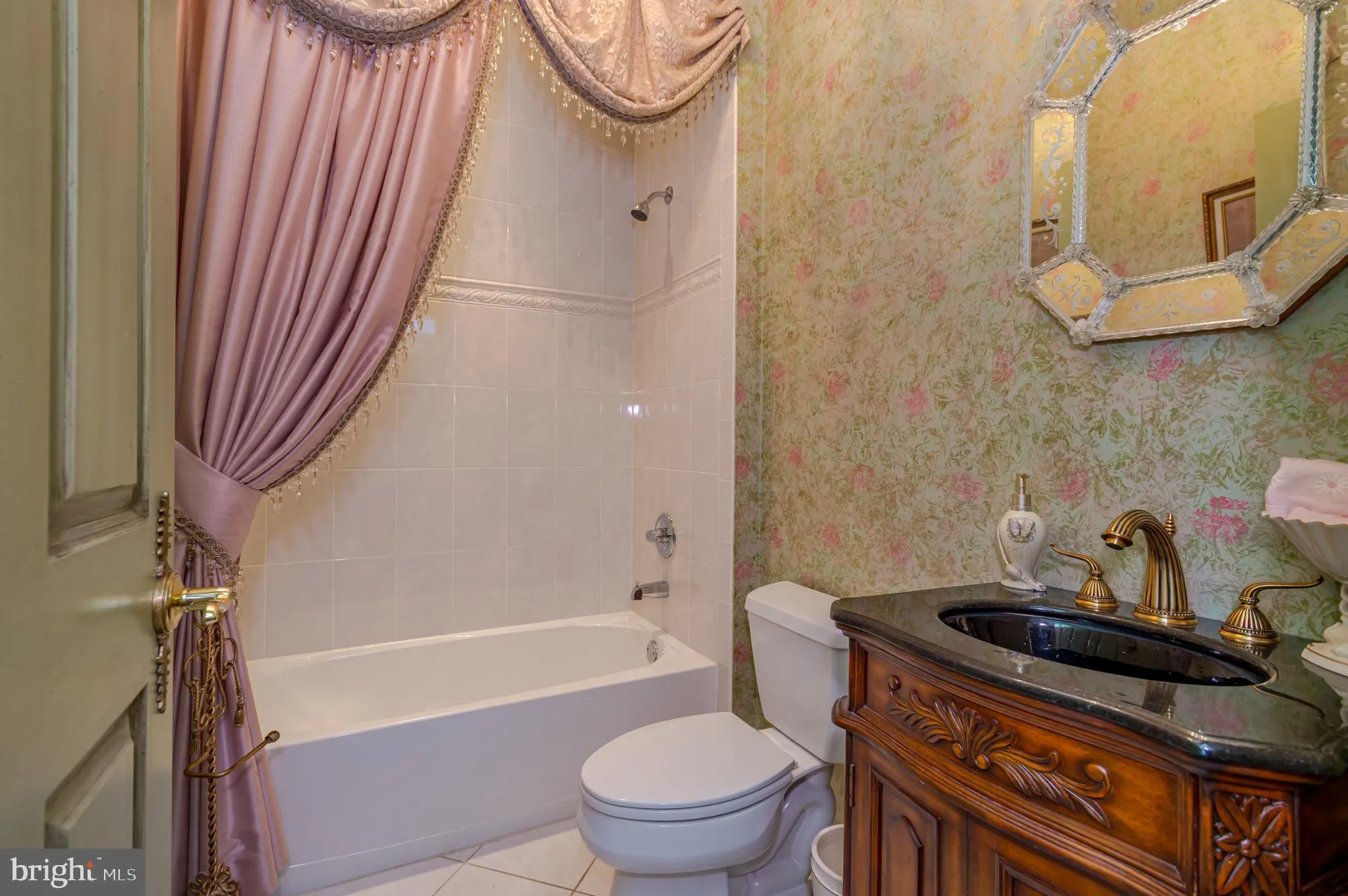 Property Slideshow image 17 of 29 | 125 einstein way, East Windsor, NJ, 08512