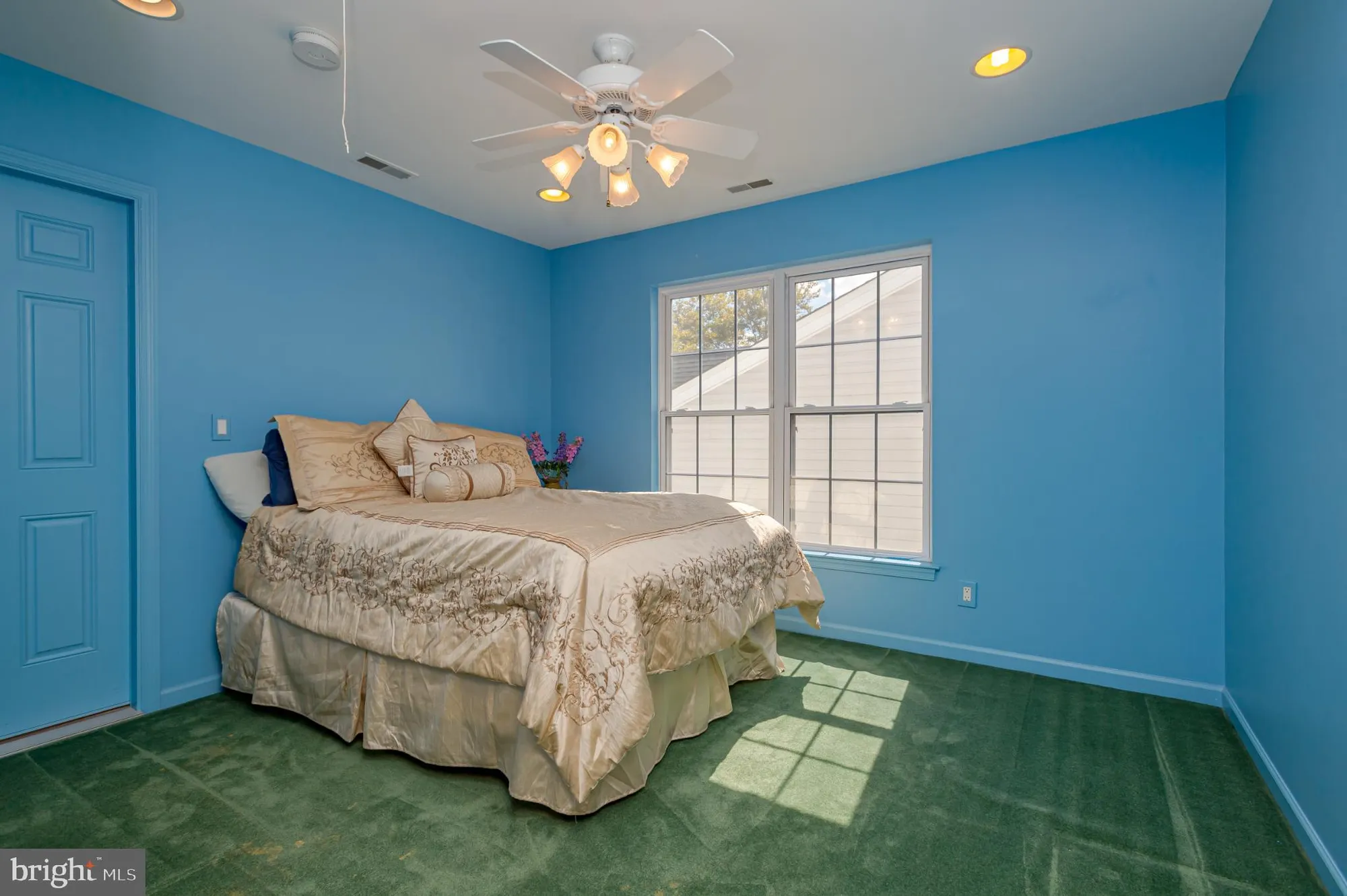 Property Slideshow image 21 of 29 | 125 einstein way, East Windsor, NJ, 08512