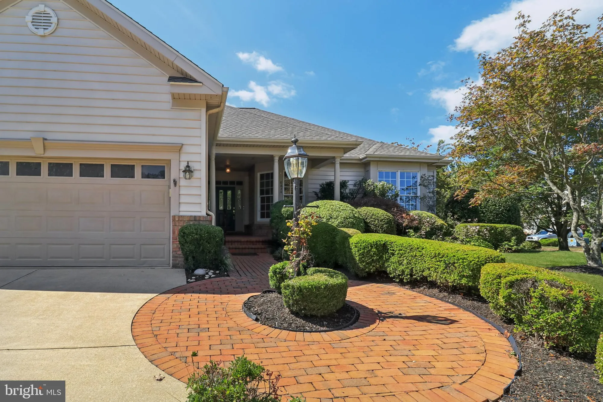 Property Slideshow image 4 of 115 | 6824 derby run way, Gainesville, VA, 20155