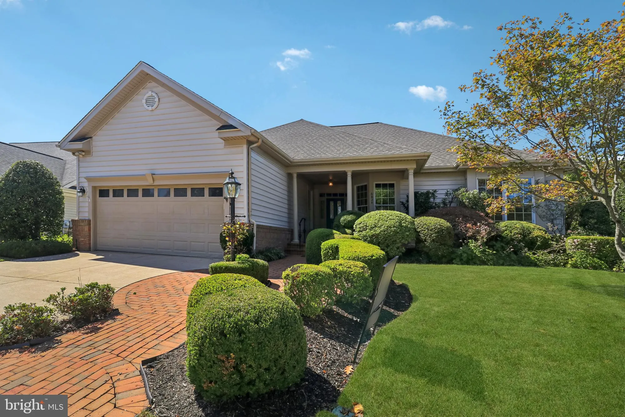 Property Slideshow image 3 of 115 | 6824 derby run way, Gainesville, VA, 20155