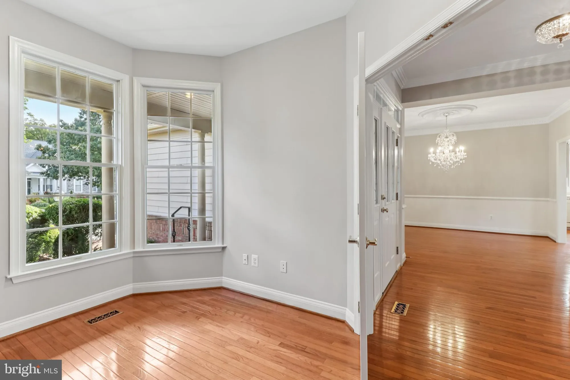 Property Slideshow image 14 of 115 | 6824 derby run way, Gainesville, VA, 20155