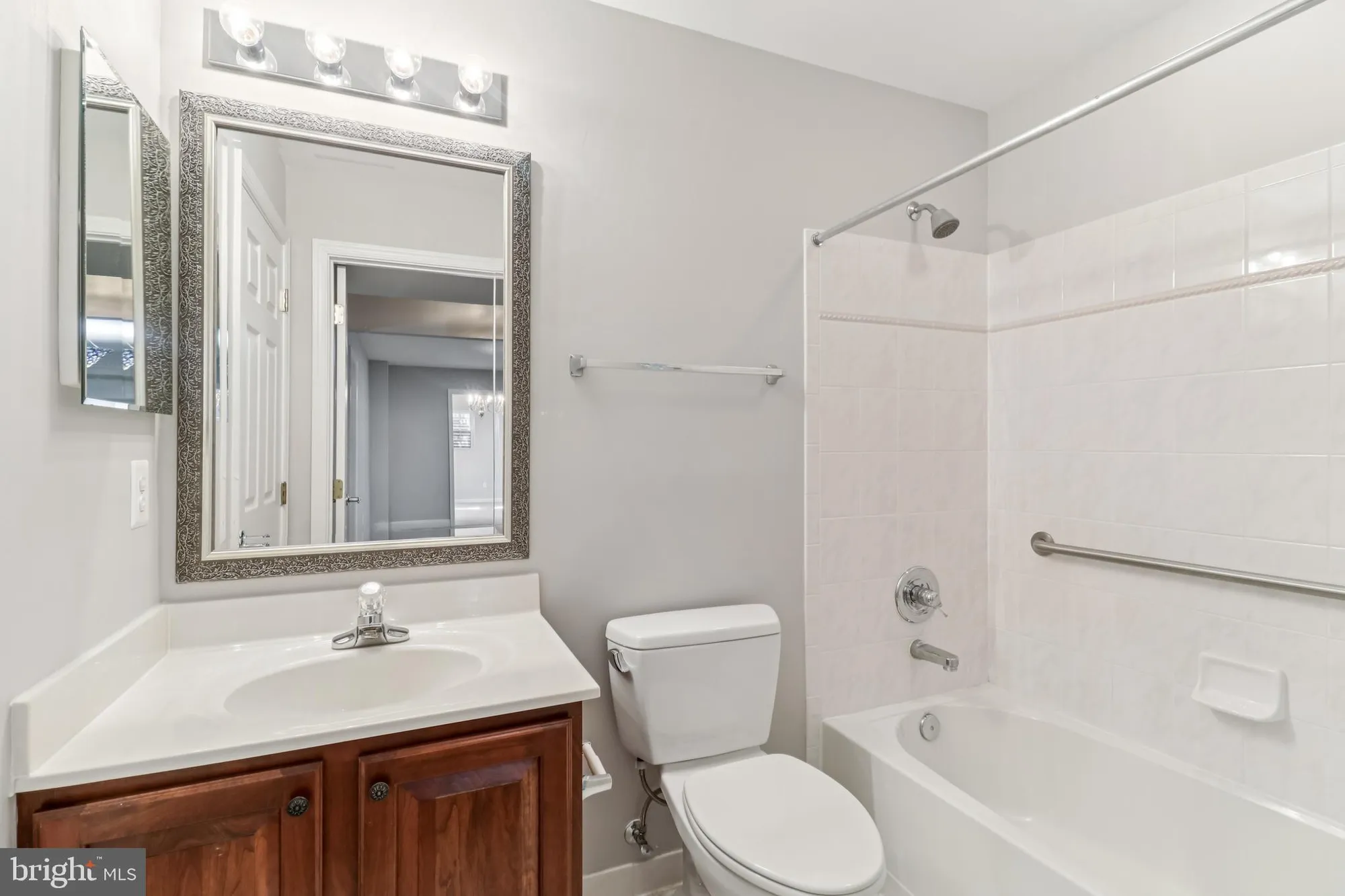 Property Slideshow image 67 of 115 | 6824 derby run way, Gainesville, VA, 20155