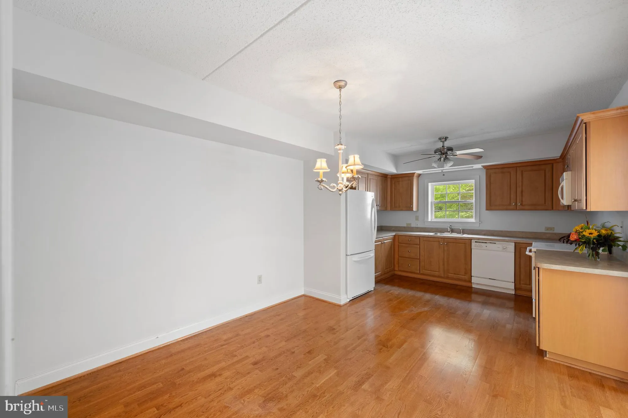 Property Slideshow image 5 of 42 | 244 baltimore pike unit 101b, Glen Mills, PA, 19342