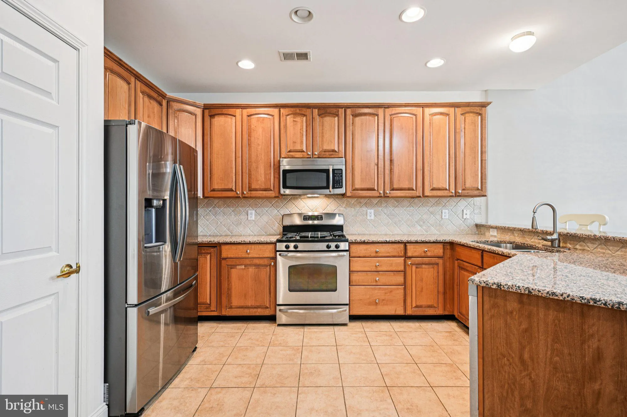 Property Slideshow image 6 of 46 | 3 whimbrel way, Cape May Court House, NJ, 08210