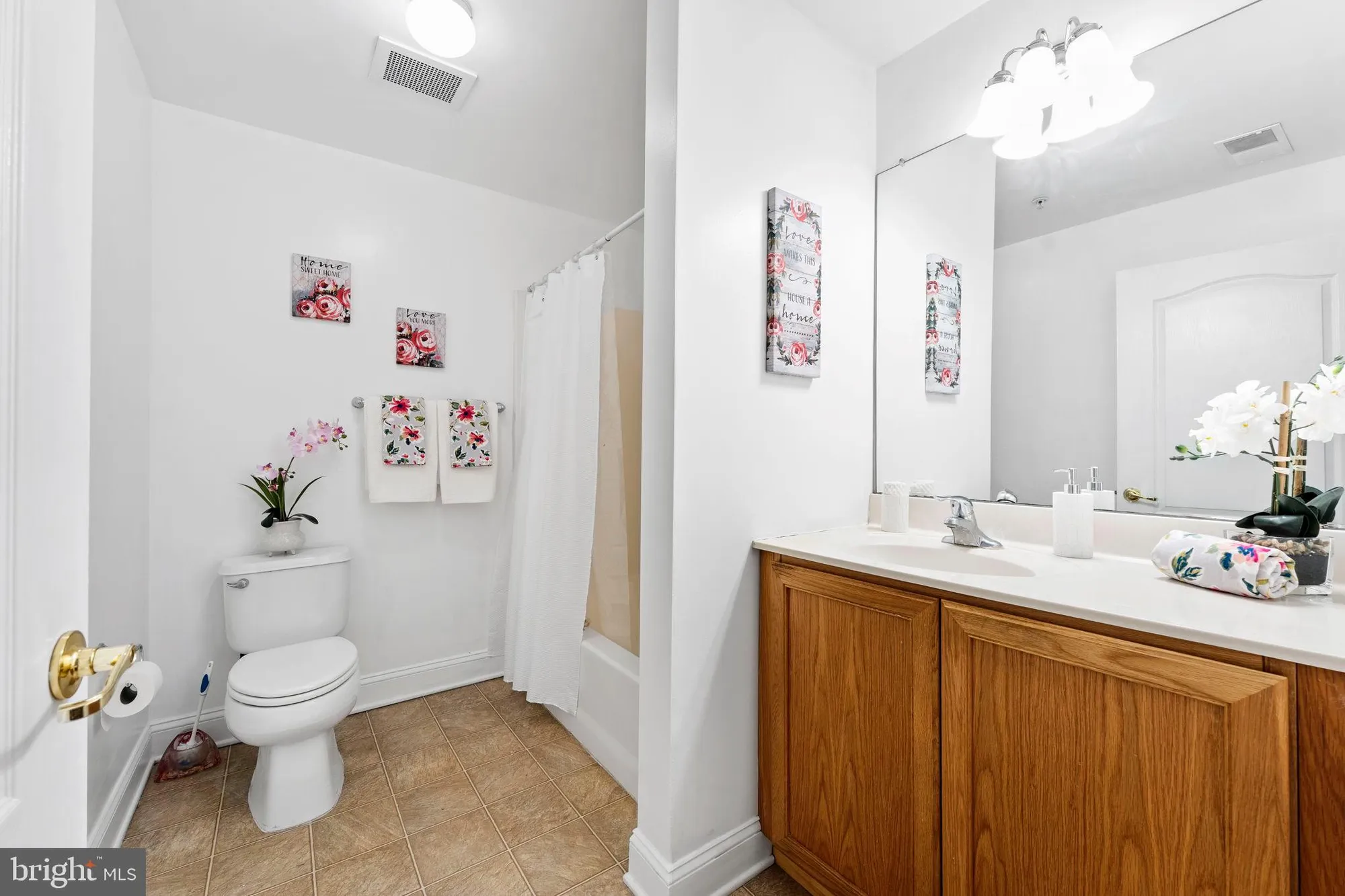 Property Slideshow image 19 of 39 | 1000 fountainview cir # 1113, Newark, DE, 19713