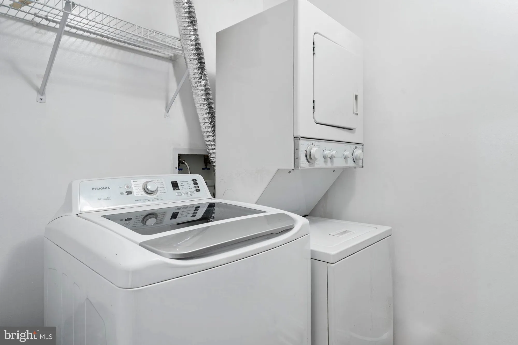 Property Slideshow image 21 of 39 | 1000 fountainview cir # 1113, Newark, DE, 19713