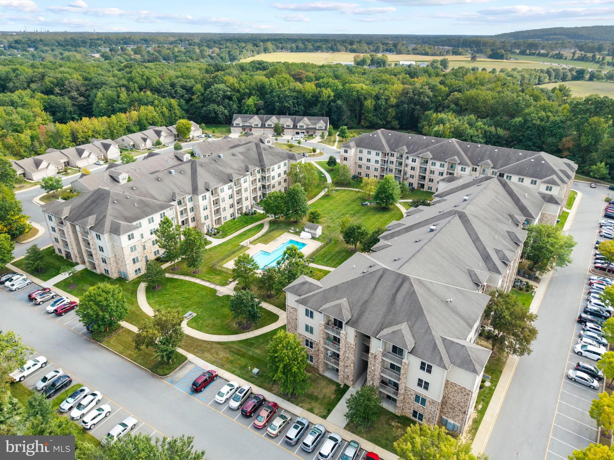 Property Slideshow image 33 of 39 | 1000 fountainview cir # 1113, Newark, DE, 19713