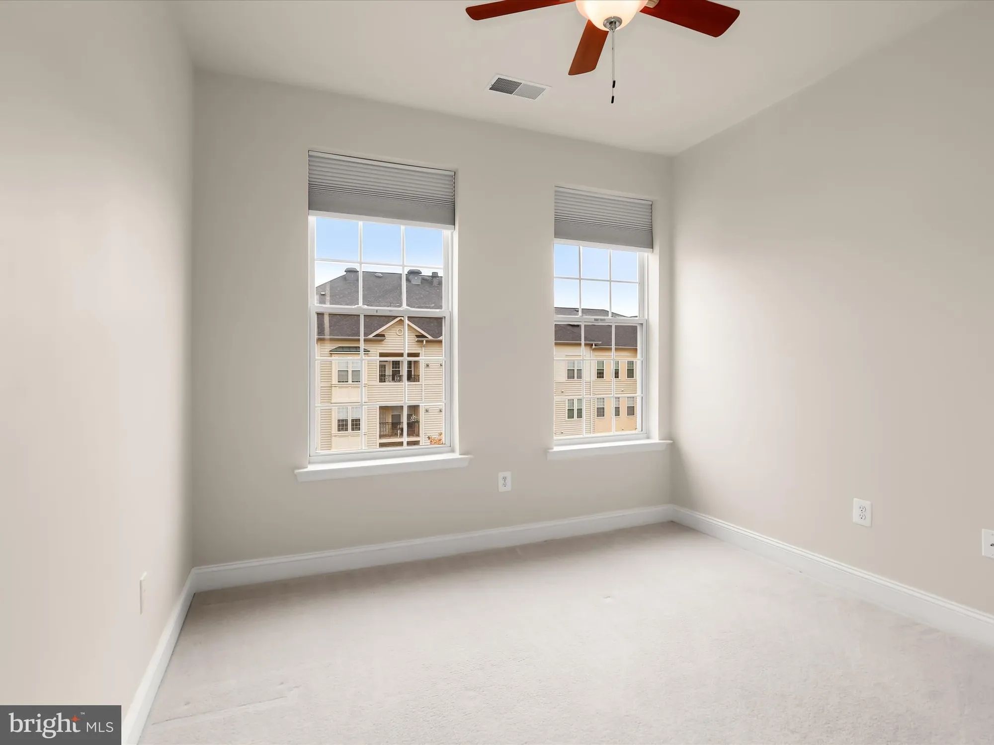 Property Slideshow image 31 of 40 | 2530 kensington gdns unit 406, Ellicott City, MD, 21043
