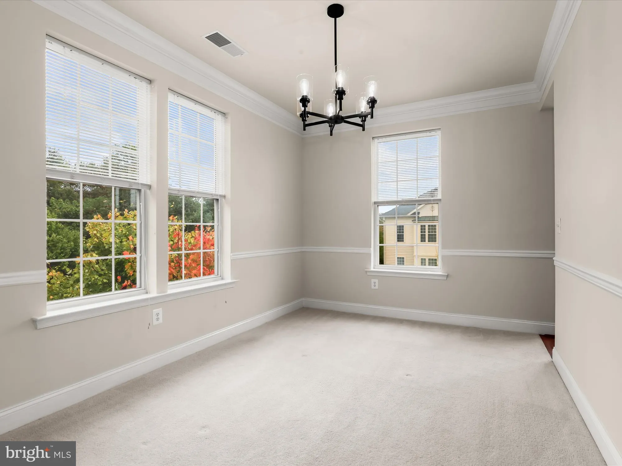 Property Slideshow image 16 of 40 | 2530 kensington gdns unit 406, Ellicott City, MD, 21043