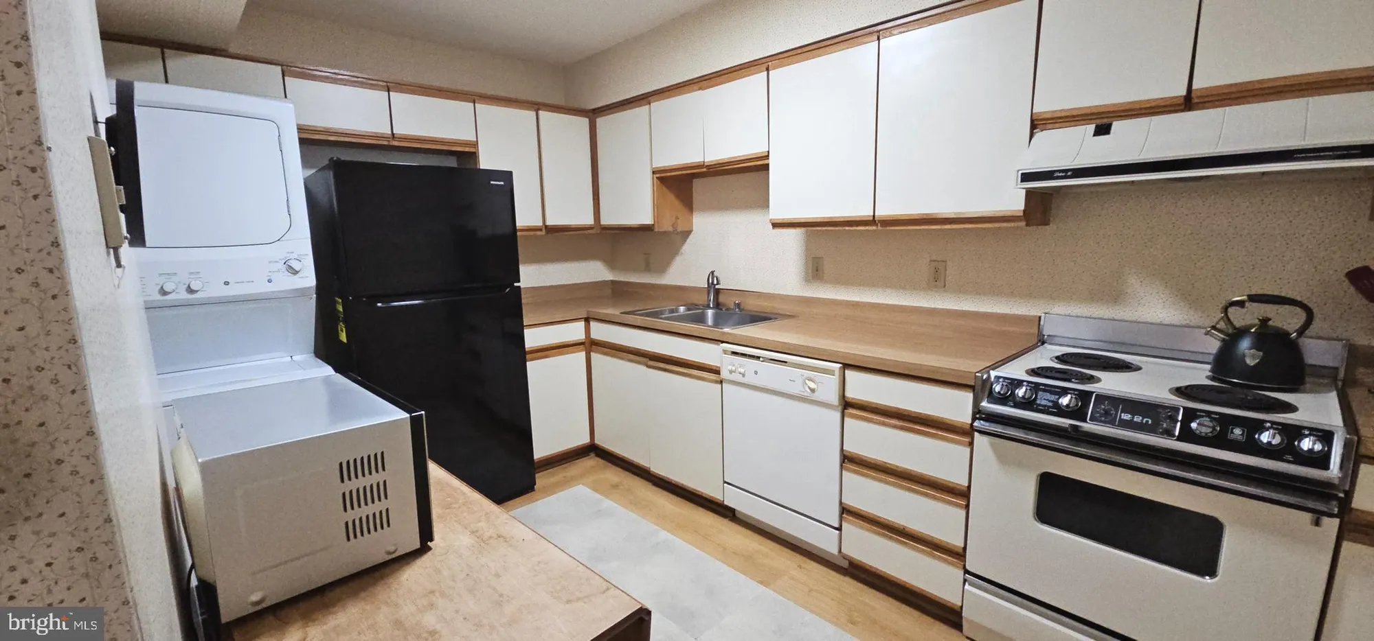 Property Slideshow image 15 of 21 | 15100 interlachen dr # 4-908, Silver Spring, MD, 20906