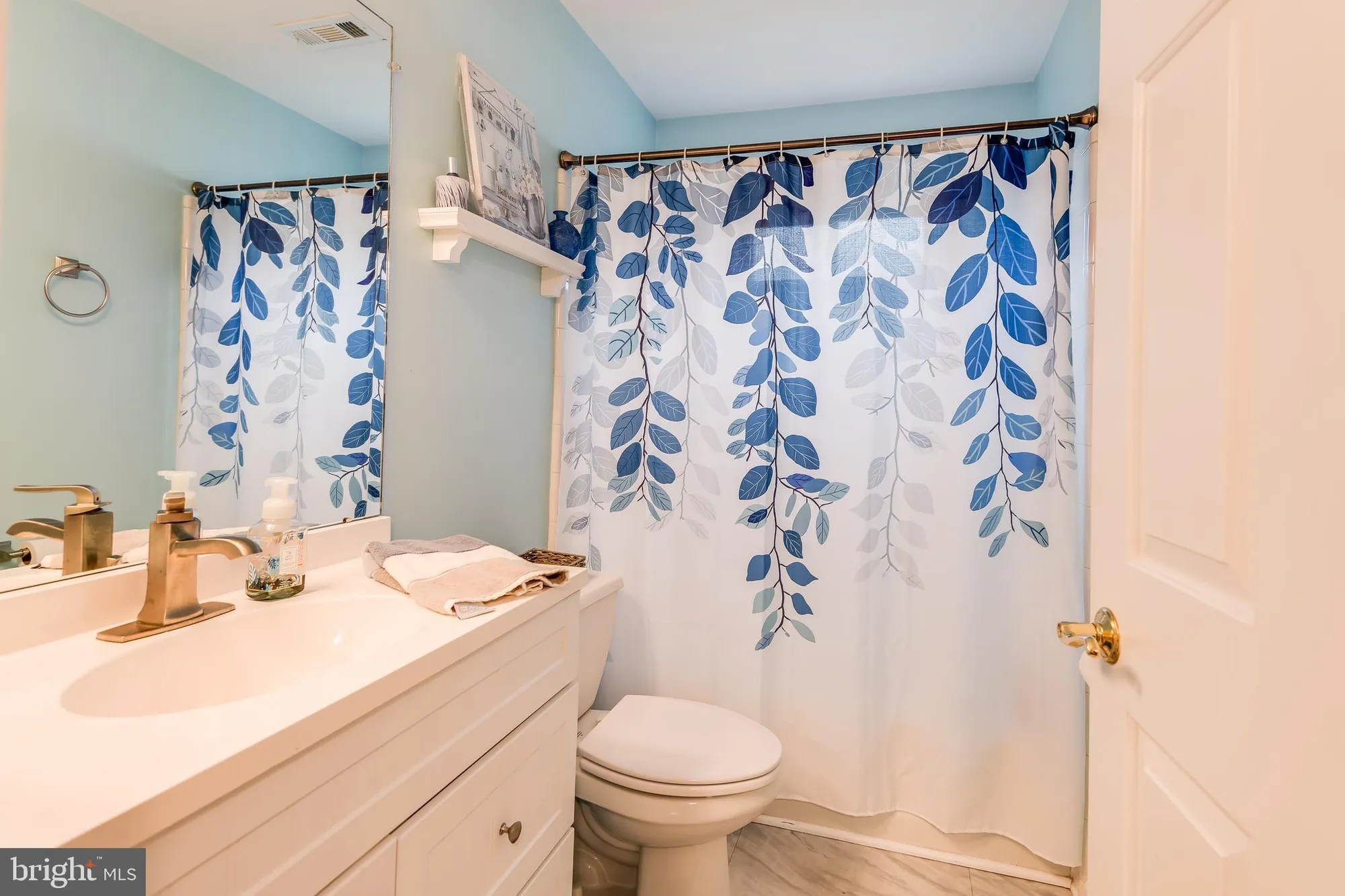 Property Slideshow image 24 of 33 | 37 stratford rd, Southampton, NJ, 08088