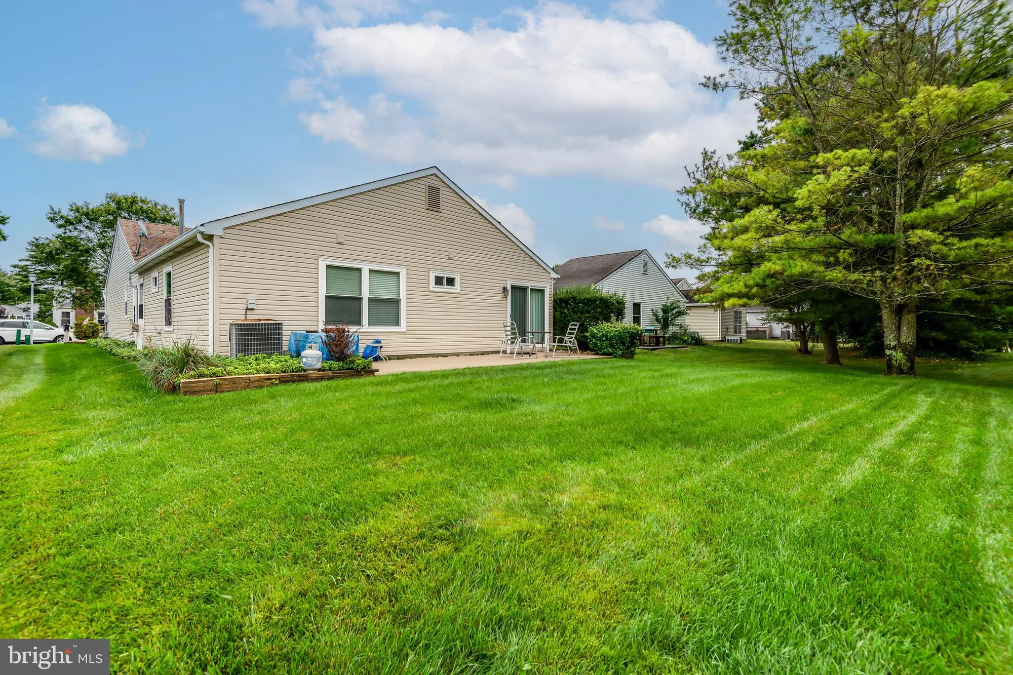 Property Slideshow image 27 of 33 | 37 stratford rd, Southampton, NJ, 08088