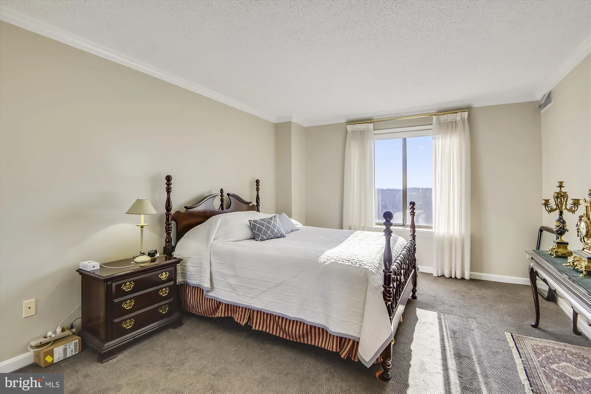 Property Slideshow image 13 of 42 | 19385 cypress ridge ter unit 920, Leesburg, VA, 20176