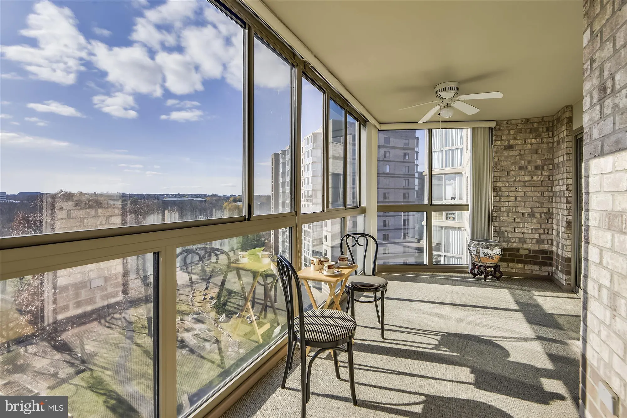 Property Slideshow image 6 of 42 | 19385 cypress ridge ter unit 920, Leesburg, VA, 20176