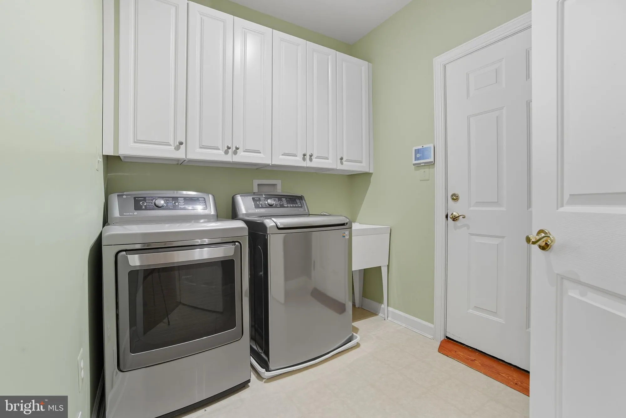 Property Slideshow image 13 of 58 | 15124 players way 7, Glenwood, MD, 21738